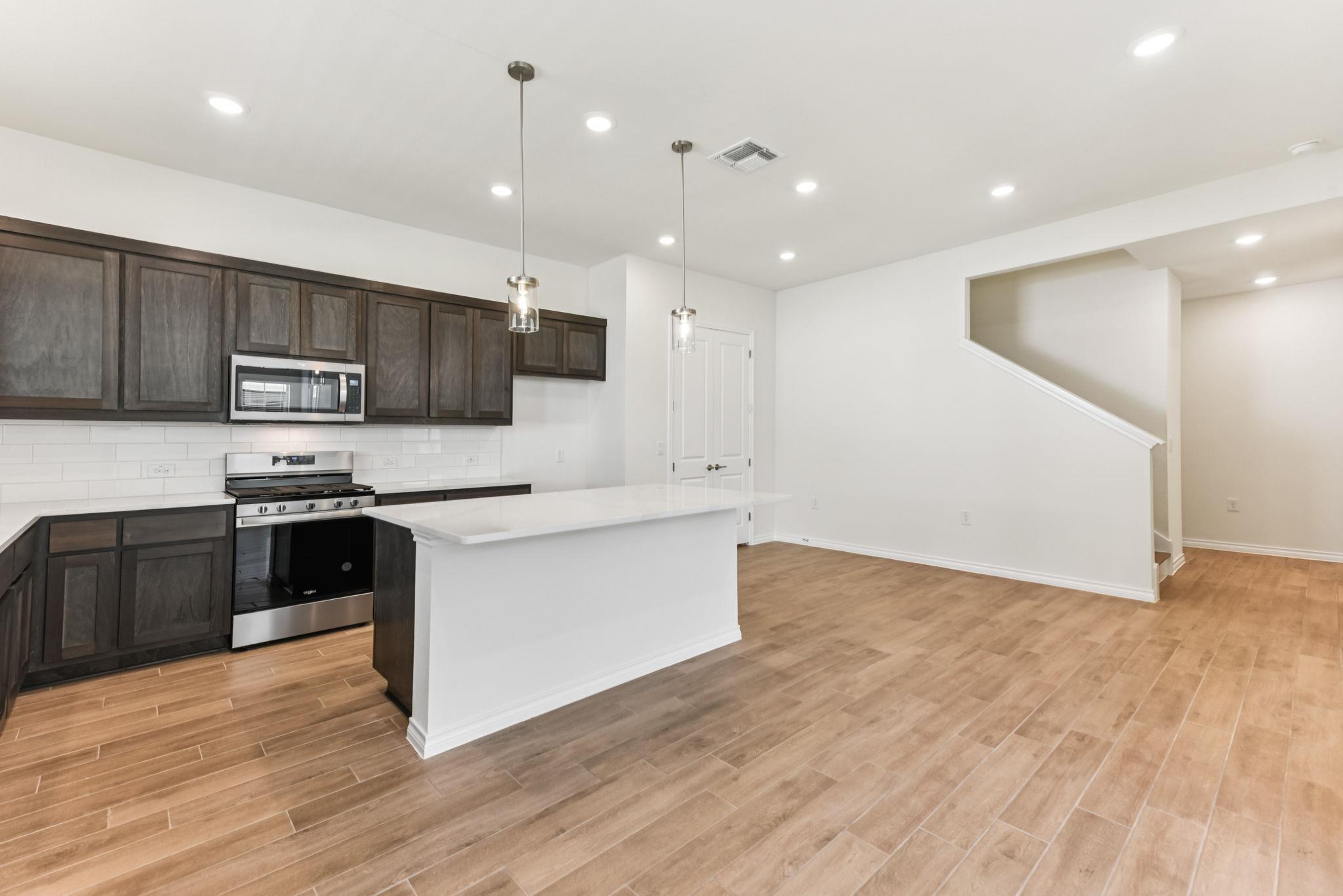 104 Maceo Way #102 photo 8