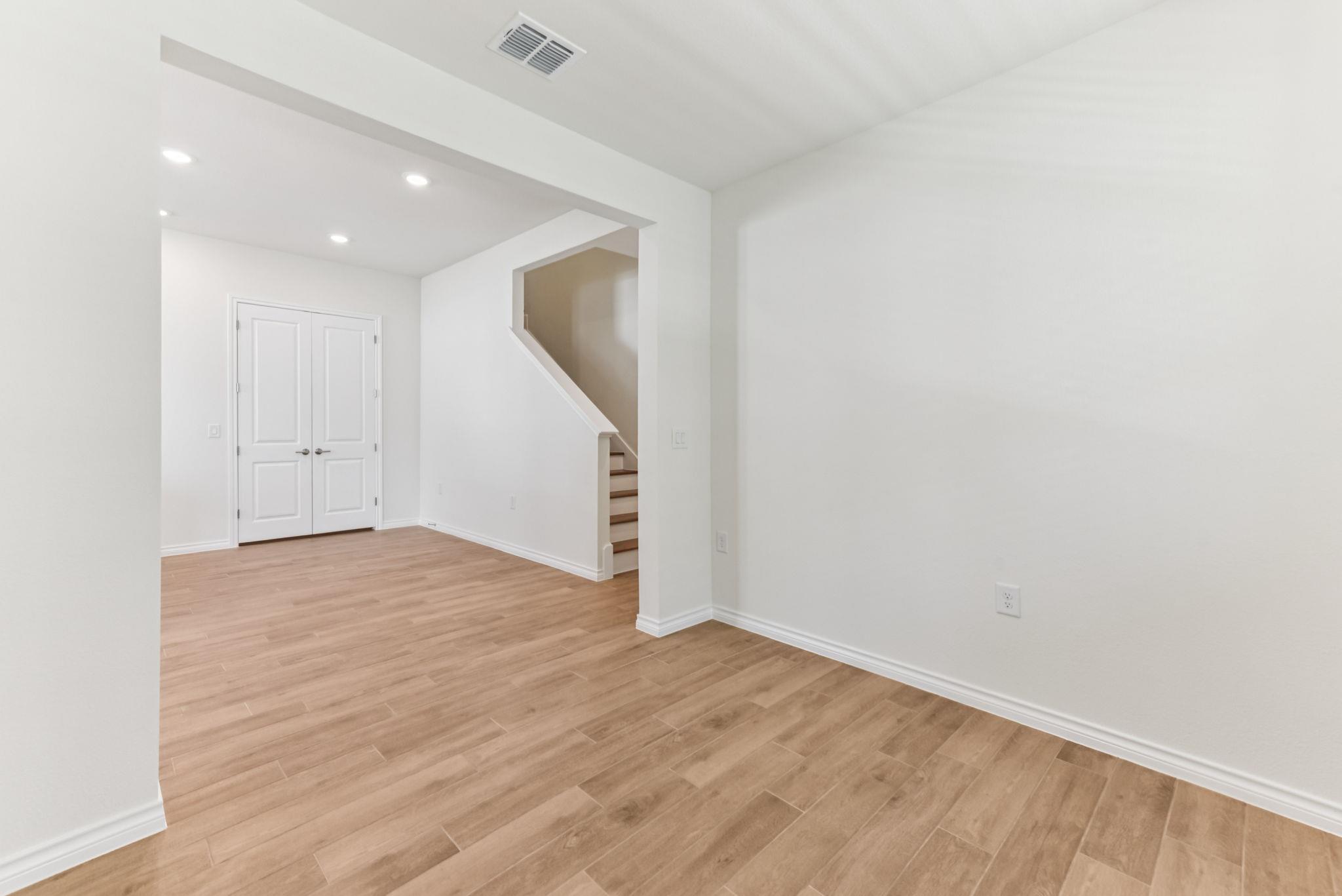 104 Maceo Way #102 photo 9