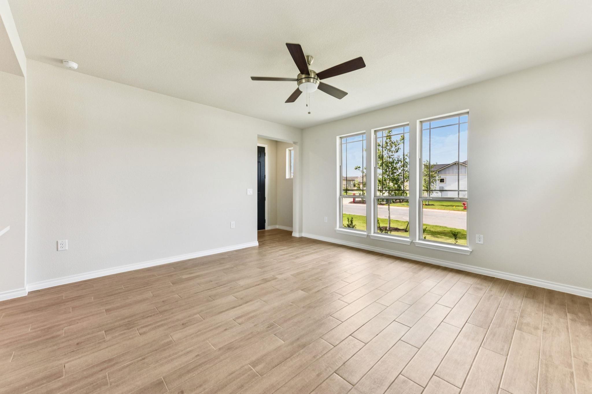 133 Antoinette Way #101 photo 4