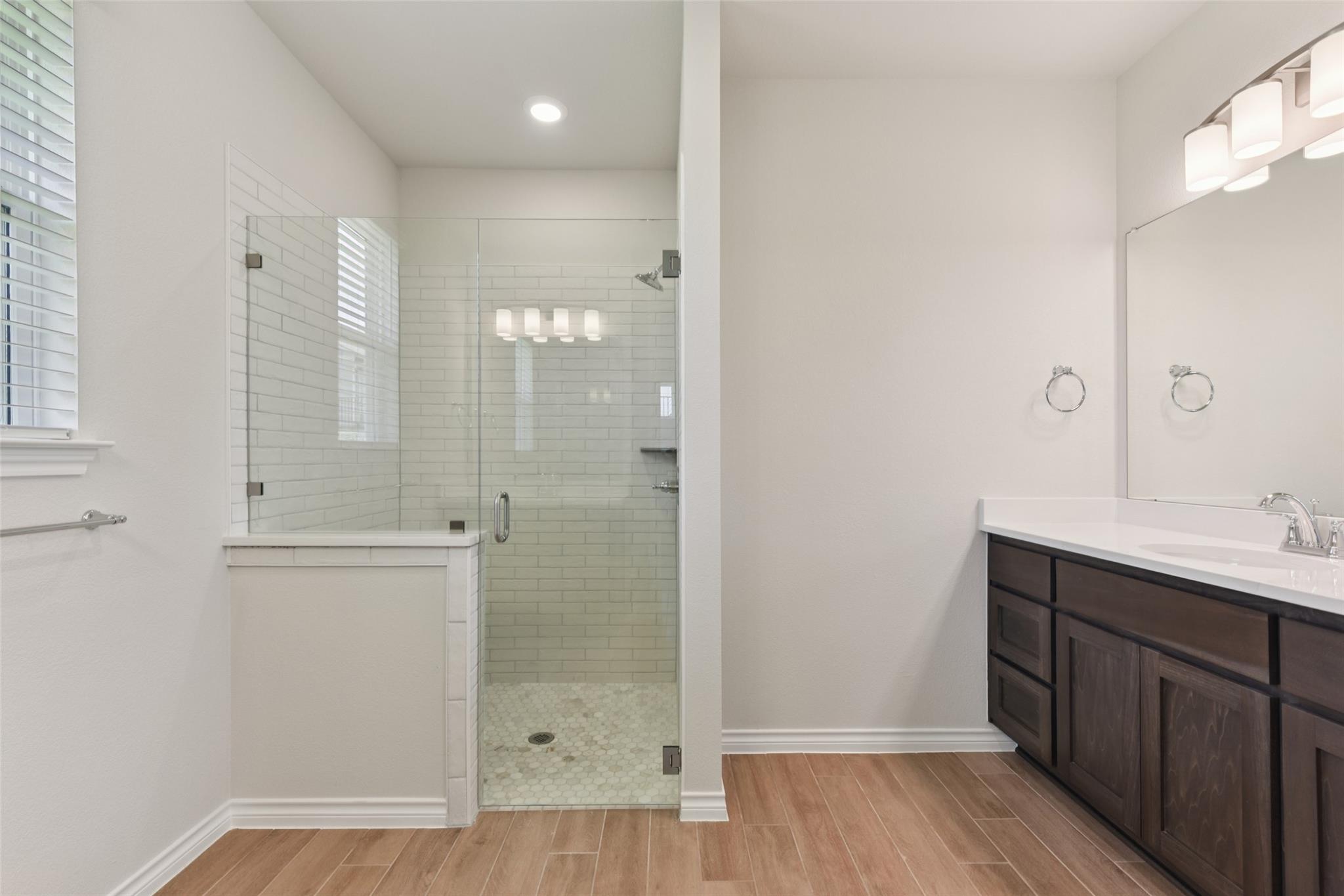 105 Antoinette Way #103 photo 12