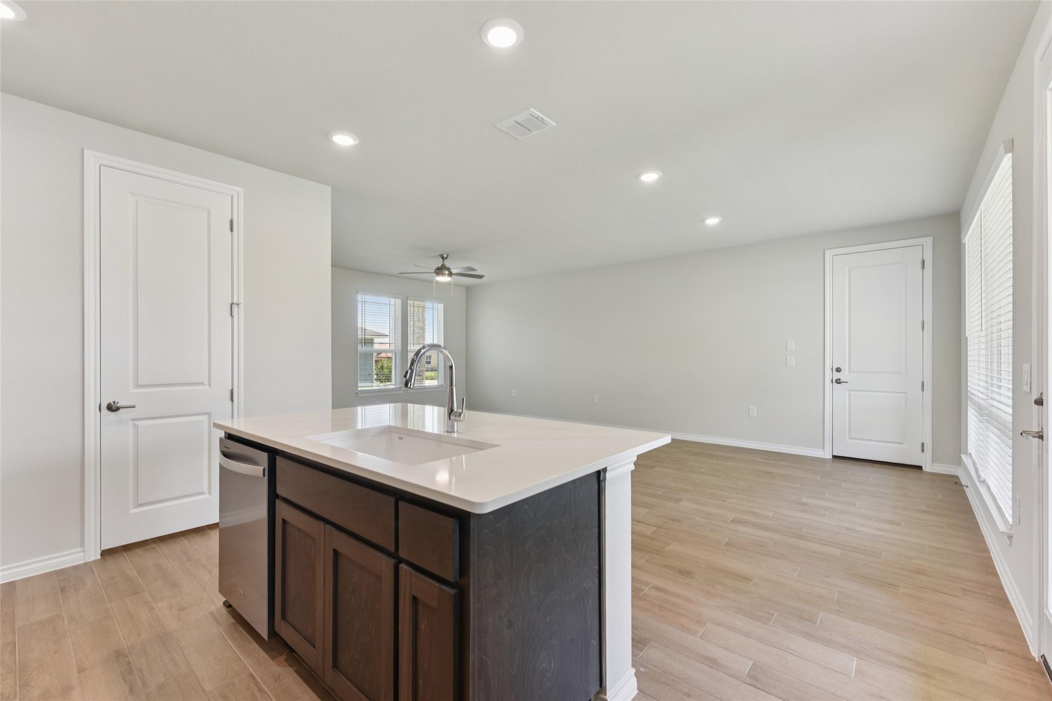 105 Antoinette Way #103 photo 6