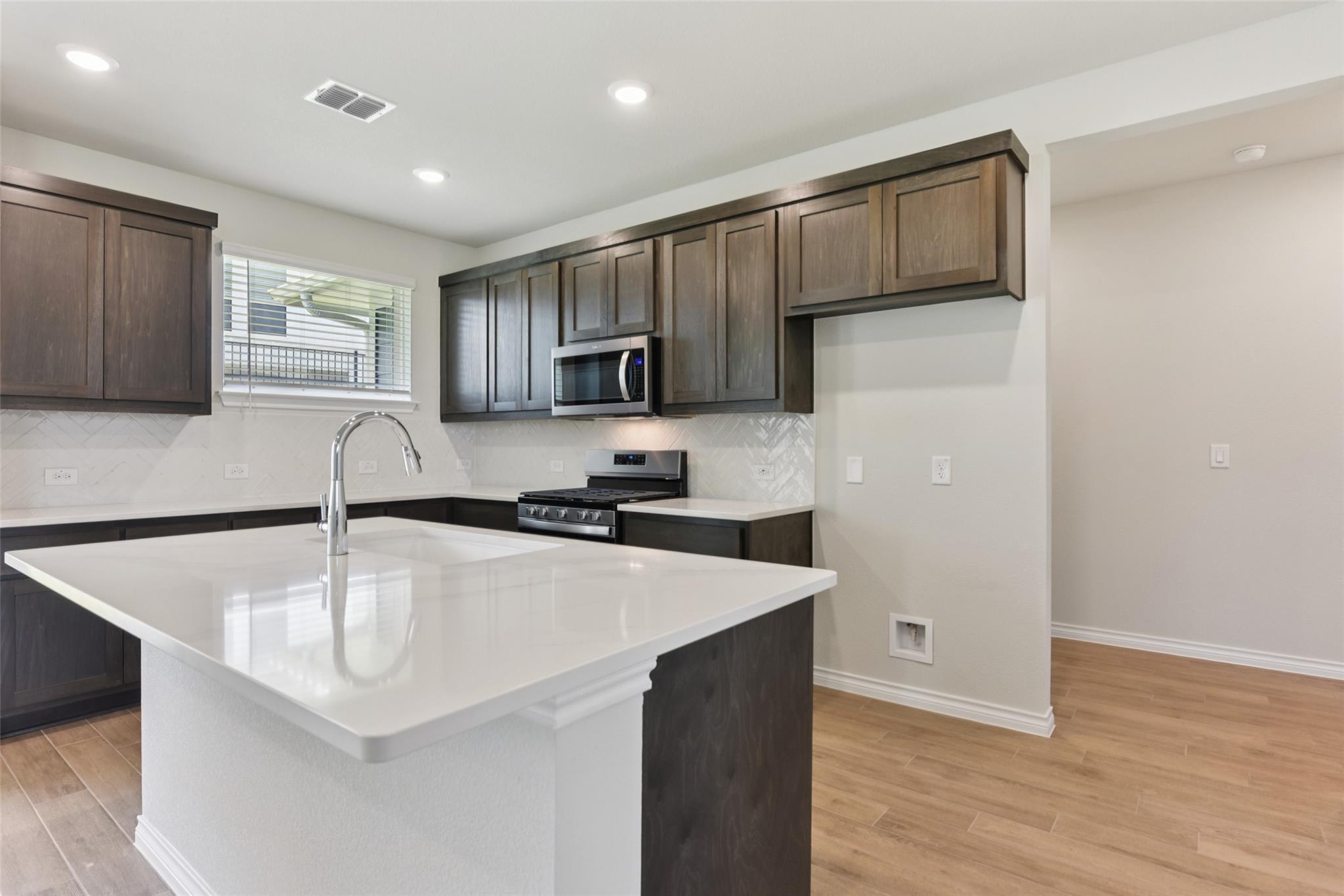 105 Antoinette Way #103 photo 7