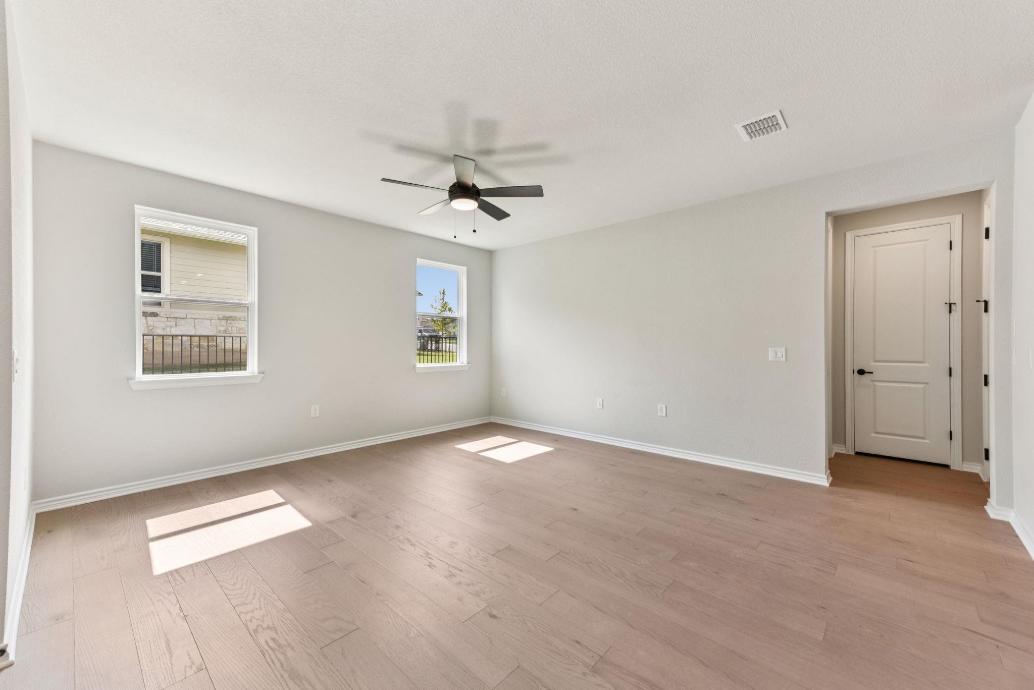 127 Antoinette Way photo 4