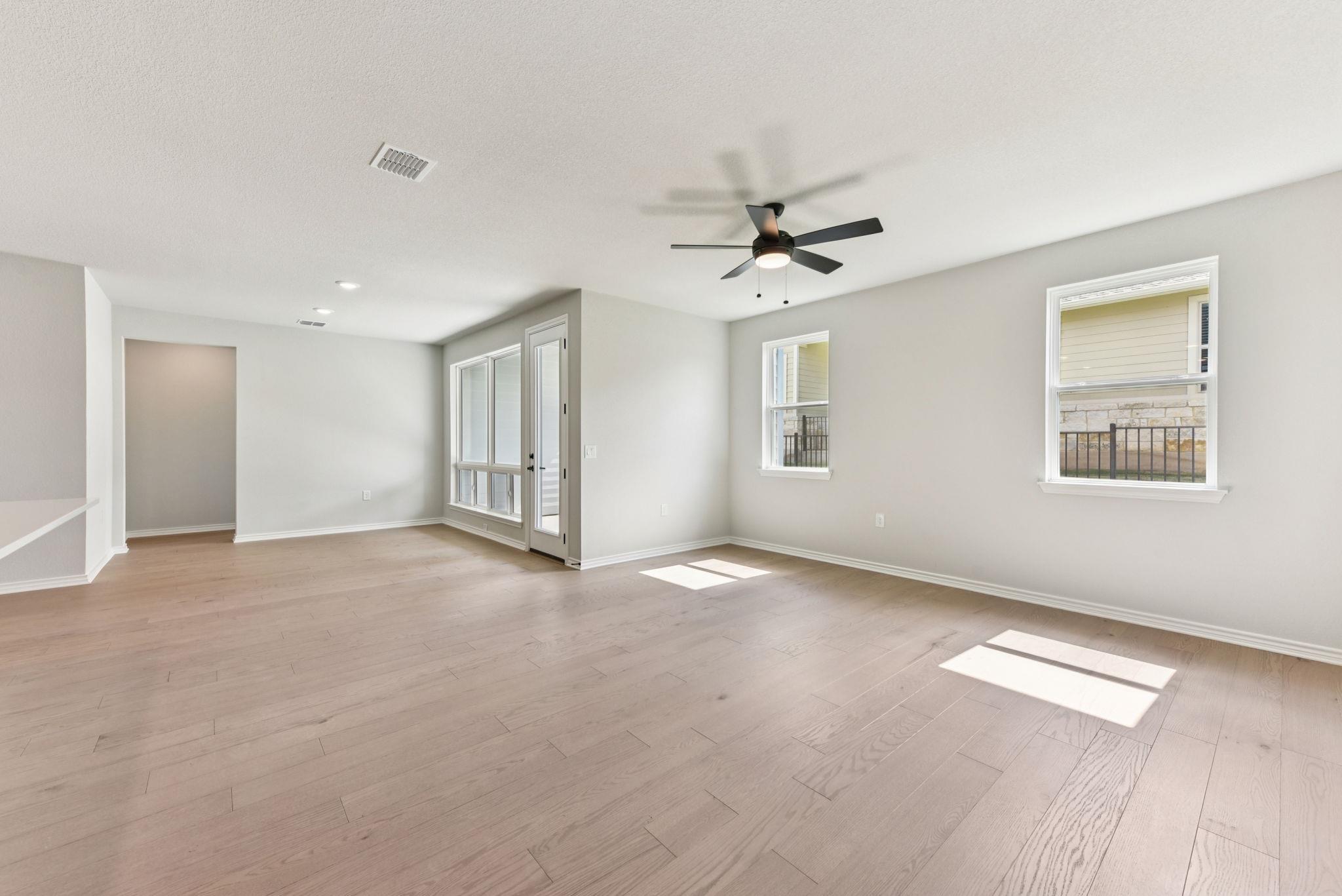 127 Antoinette Way photo 5