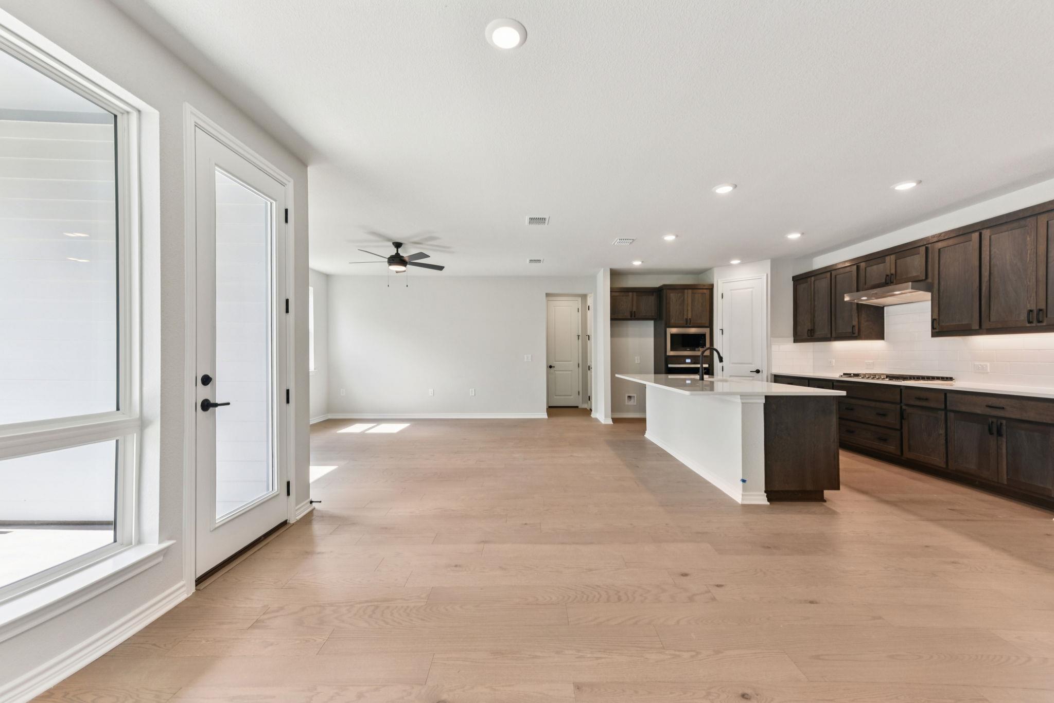 127 Antoinette Way photo 8
