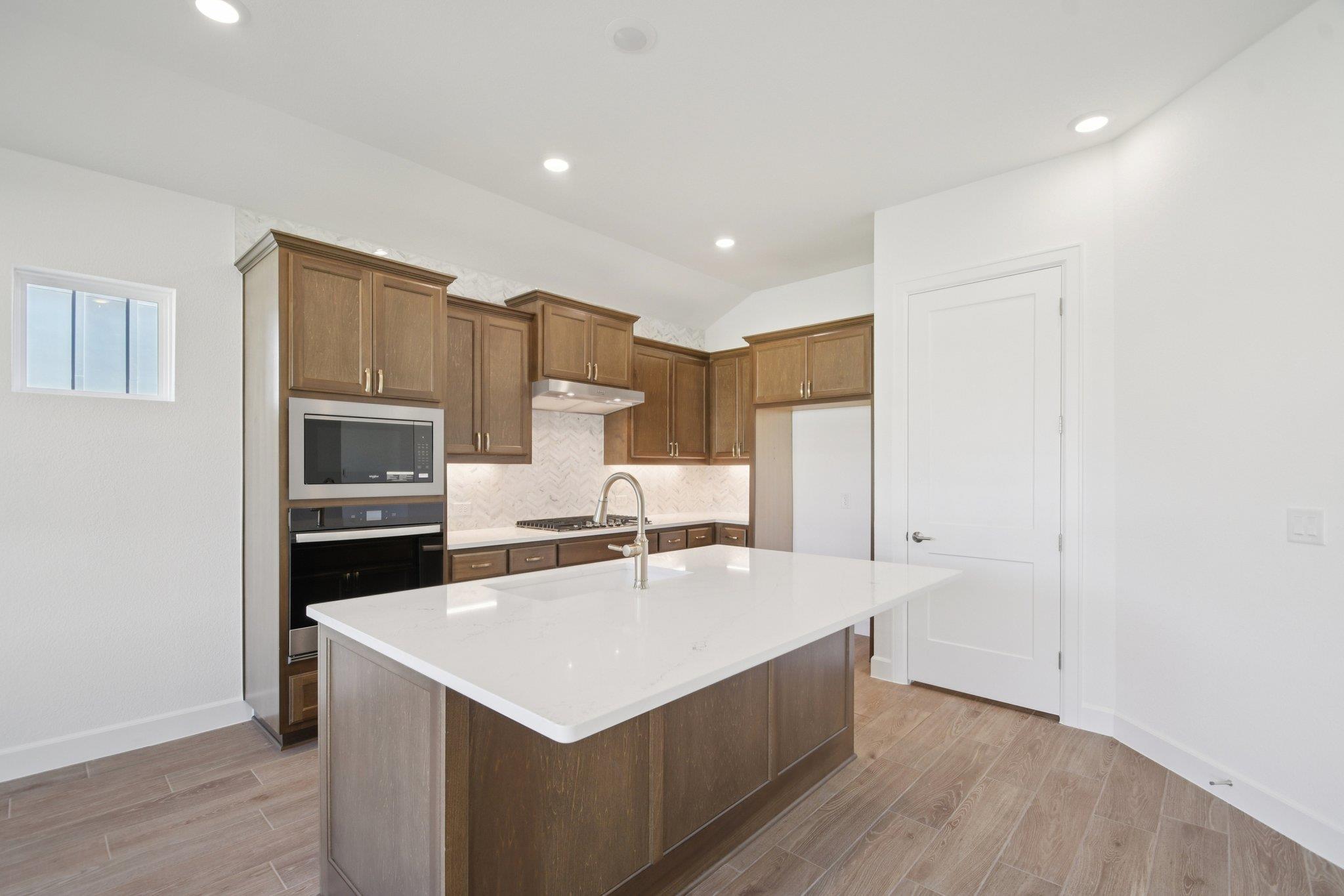 1528 Dancing Oak Ln photo 6