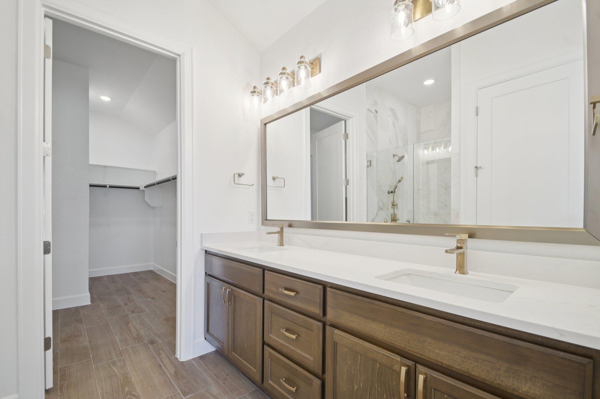 1528 Dancing Oak Ln photo 10