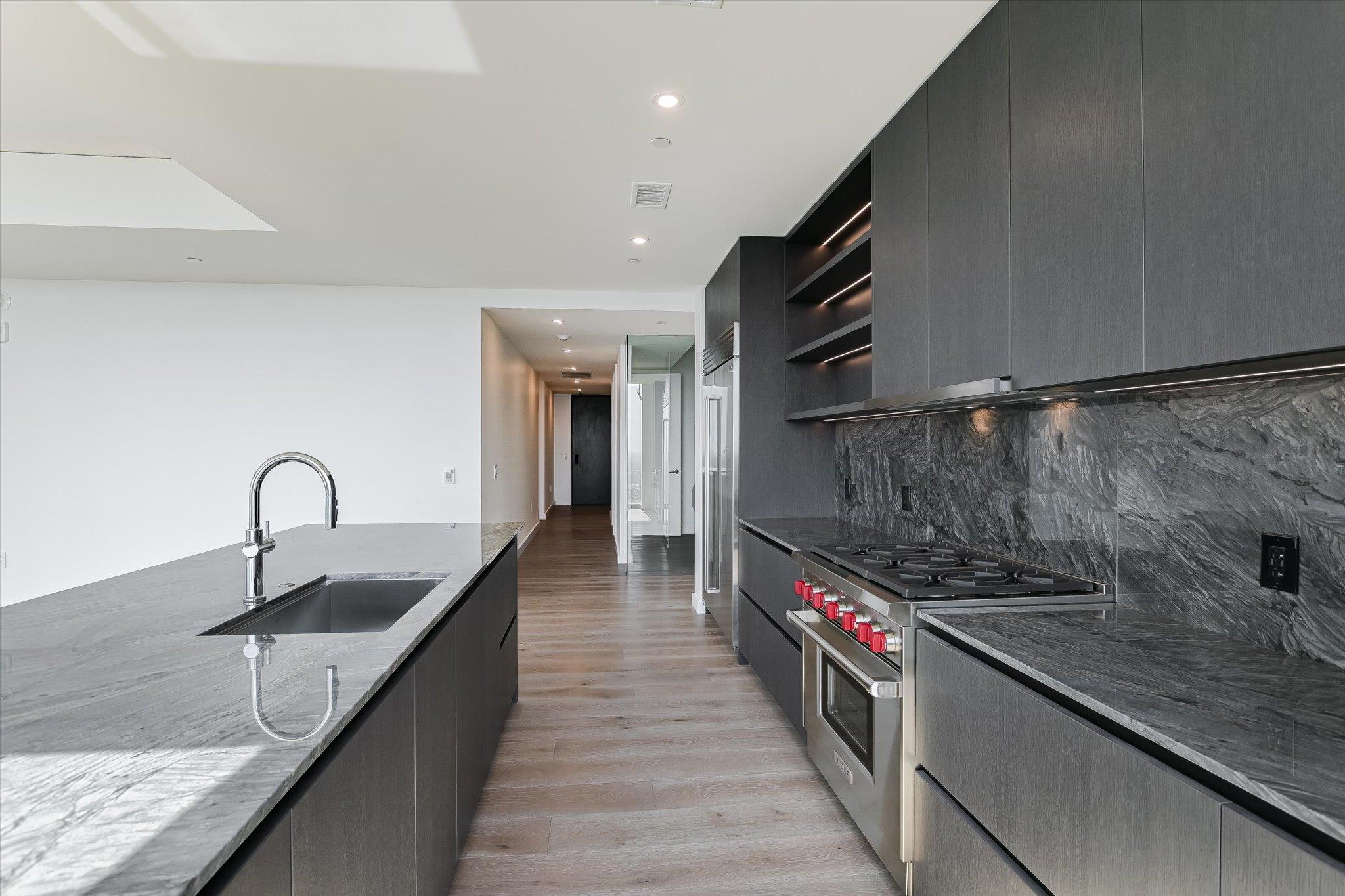 610 Davis St #3801 photo 6