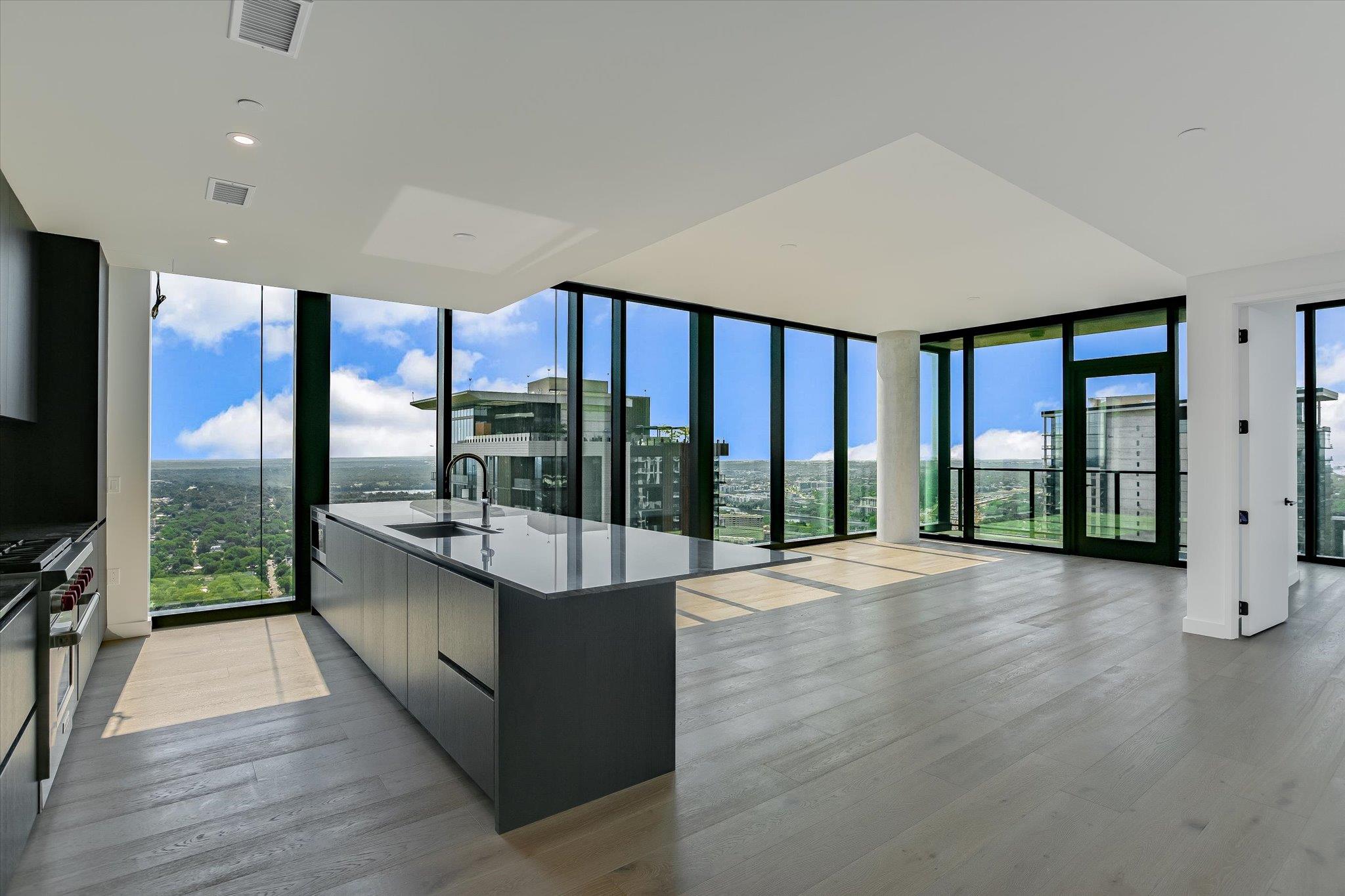 610 Davis St #3801 photo 8
