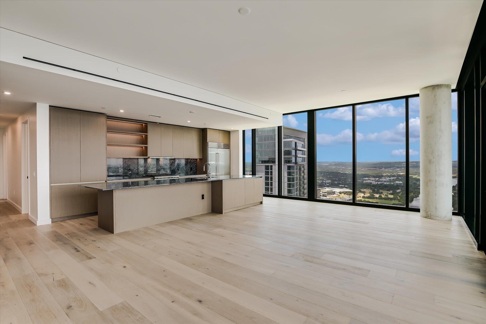 610 Davis St #4704 photo 5