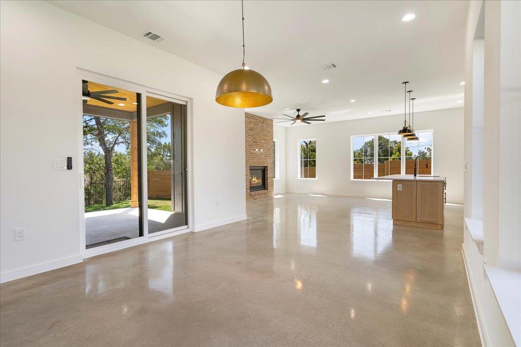 8609 Nina Ln photo 3