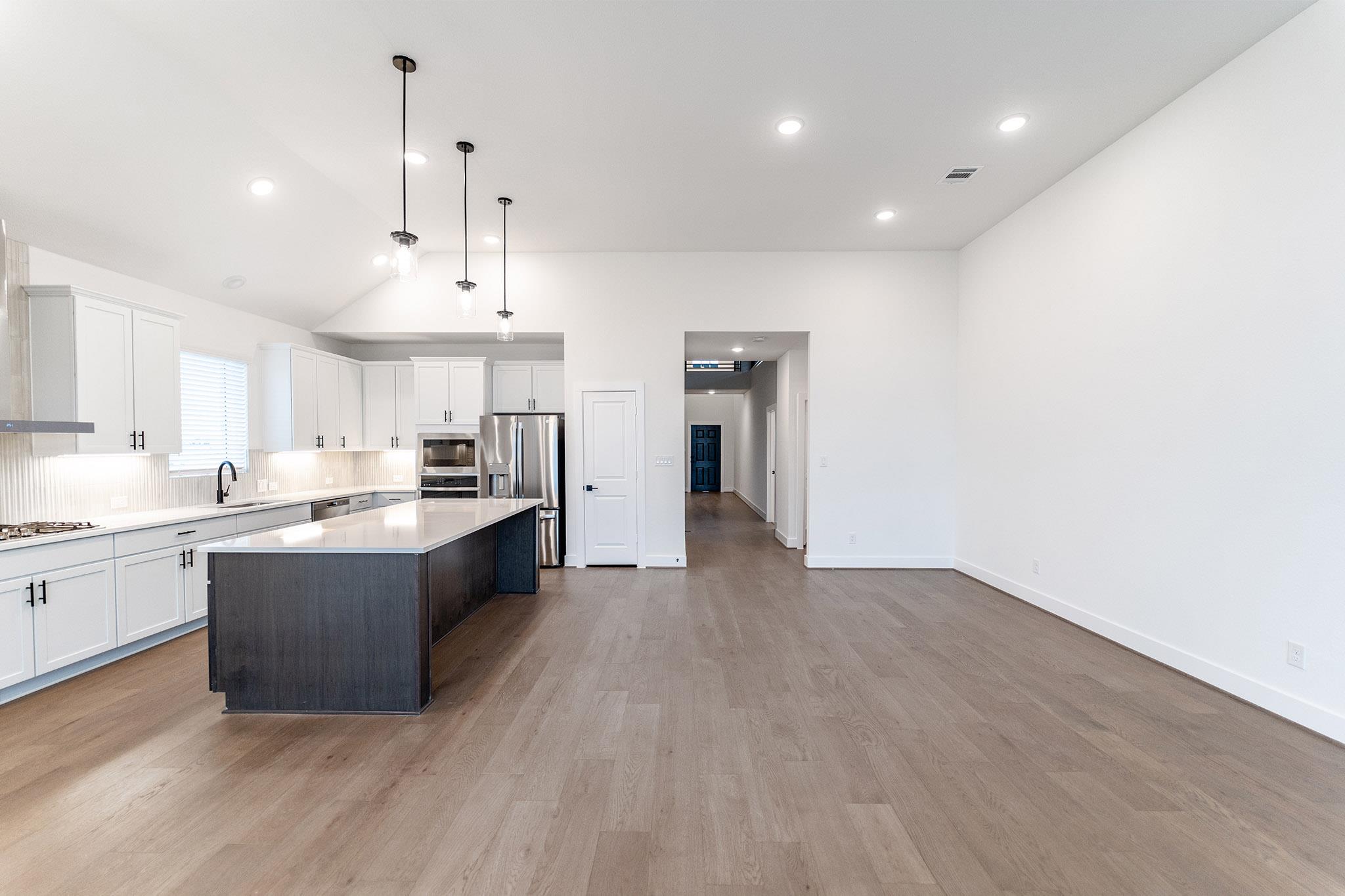 209 Joy Ln photo 4