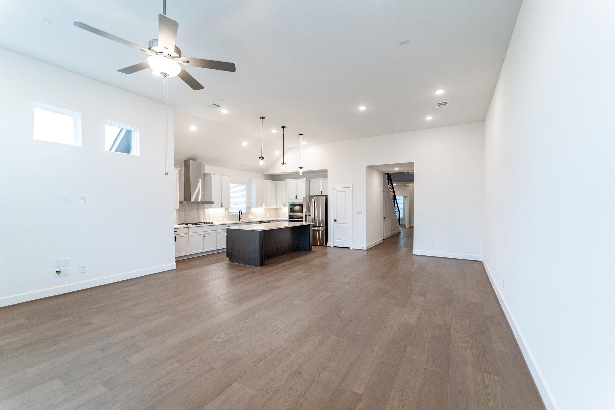 209 Joy Ln photo 5