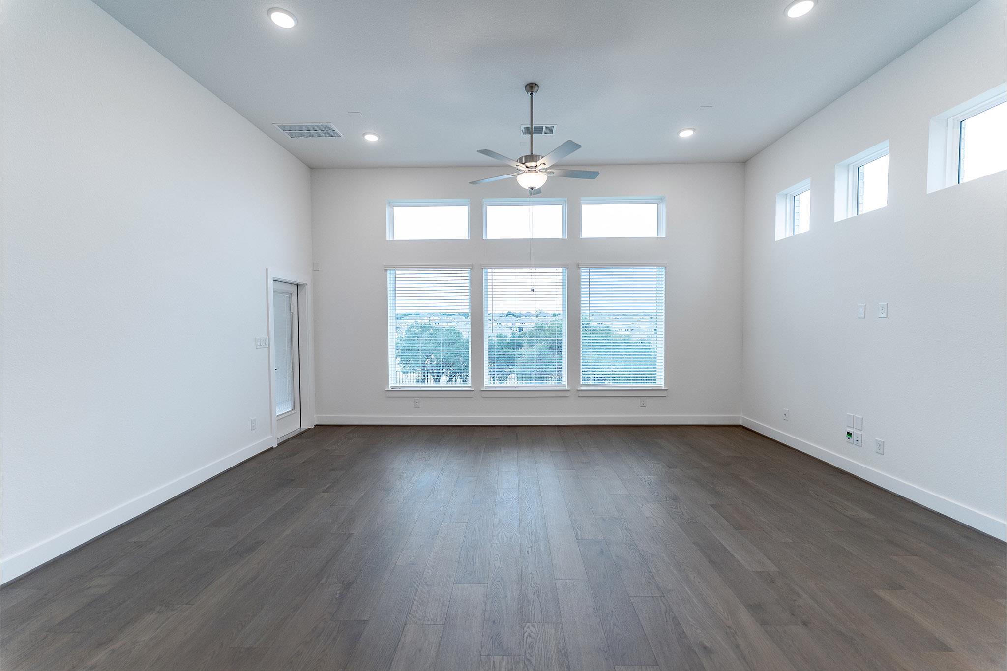 209 Joy Ln photo 8