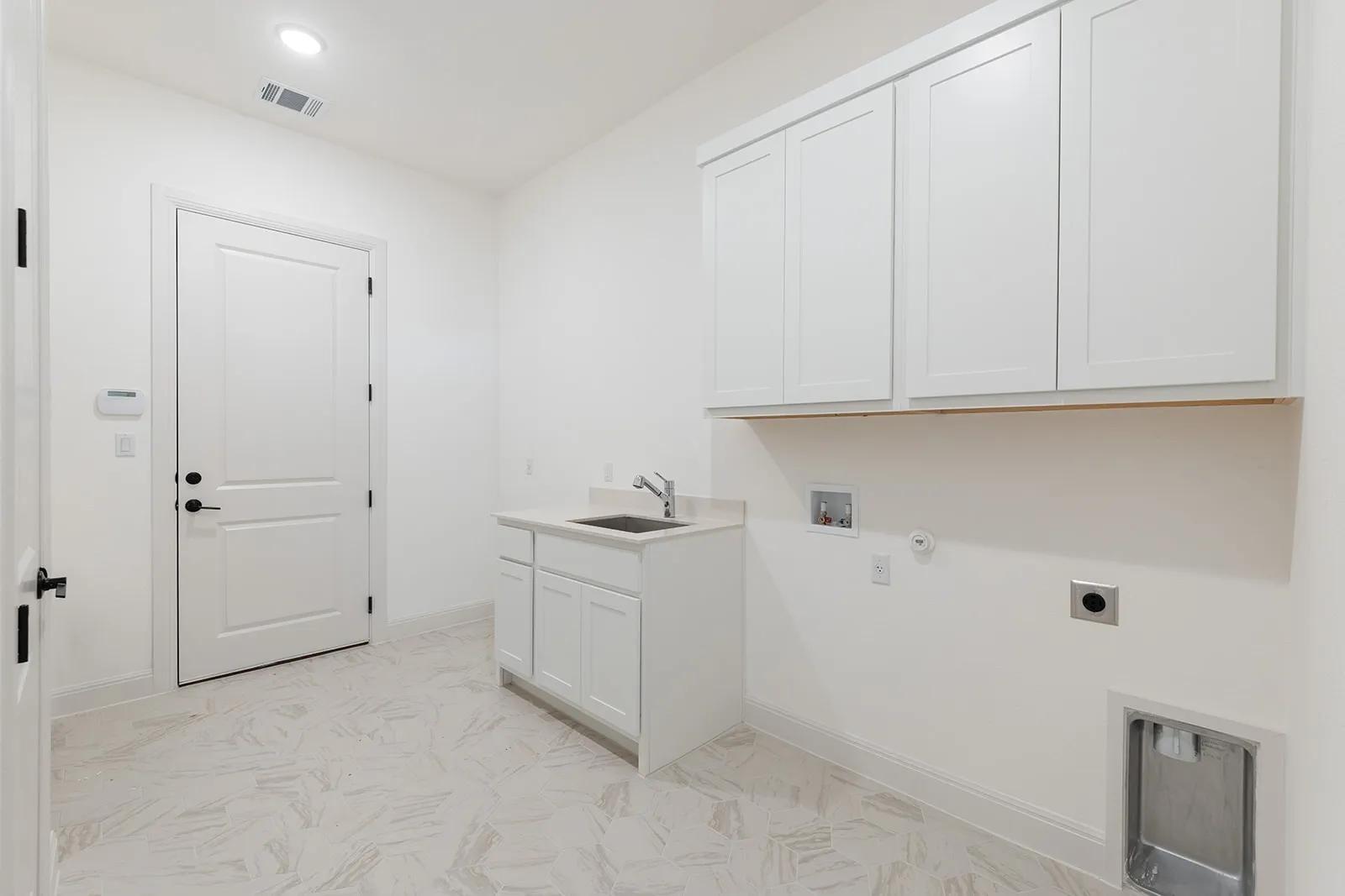 507 Uphill Ct photo 8