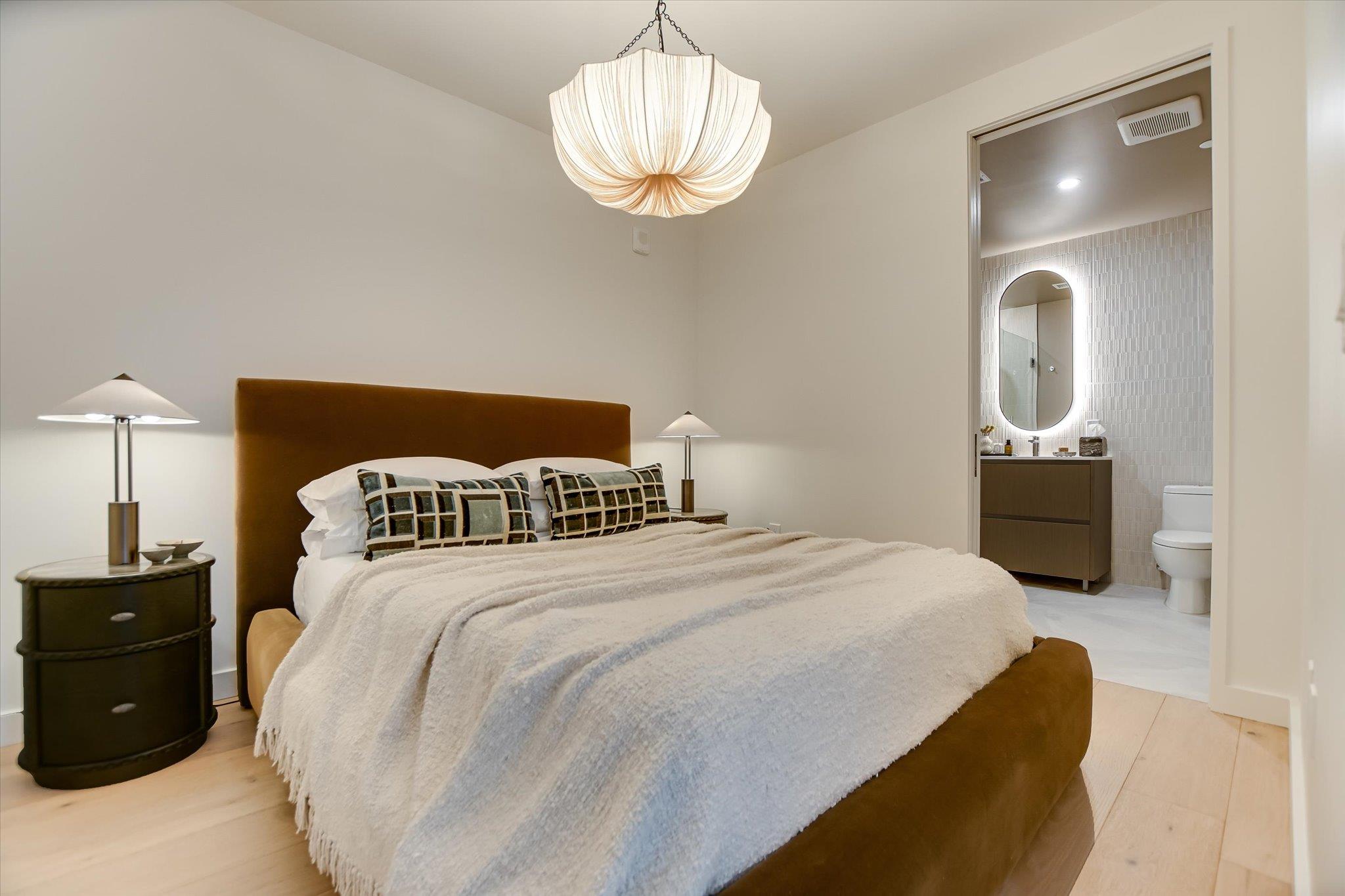 610 Davis St #2607 photo 8