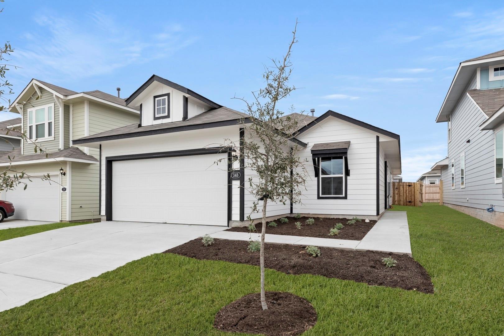 348 Jade St photo 4
