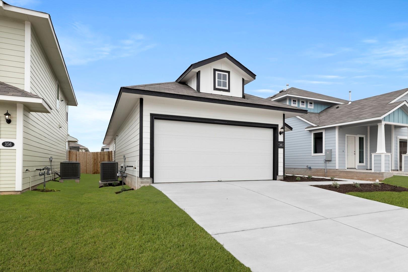 348 Jade St photo 5