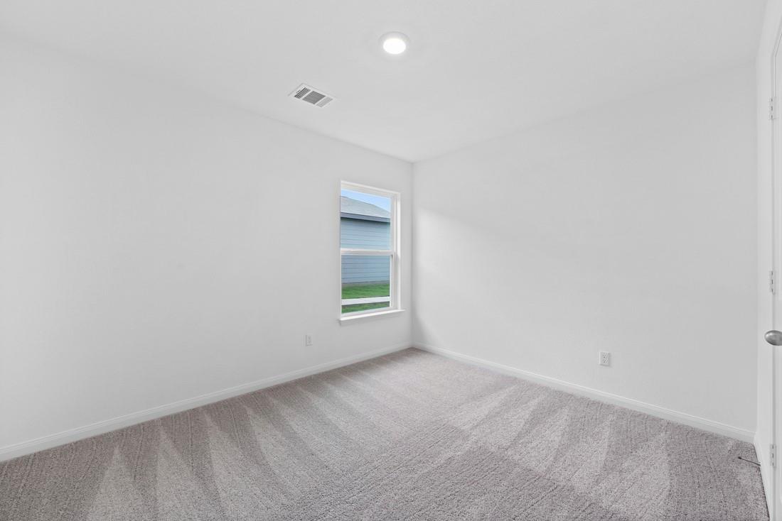 120 Morrison Dr photo 6