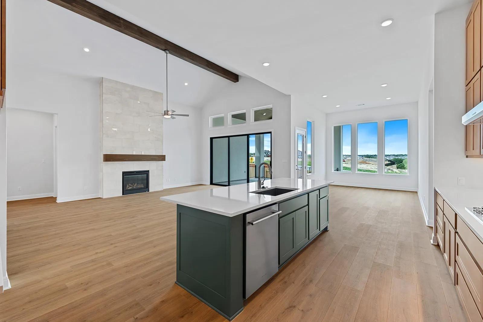 201 Clancy Dr photo 5