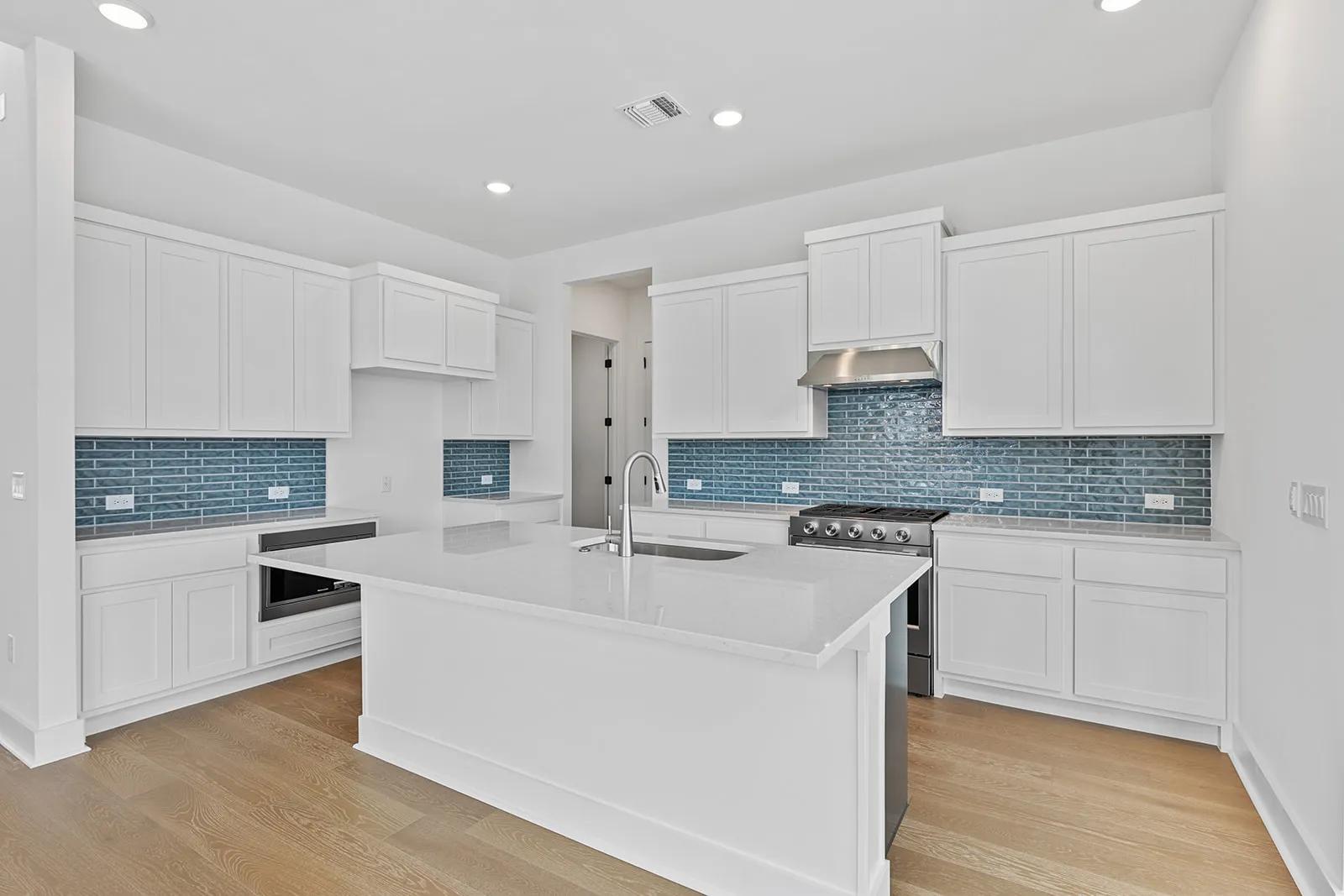 112 Pennybacker Ln photo 5
