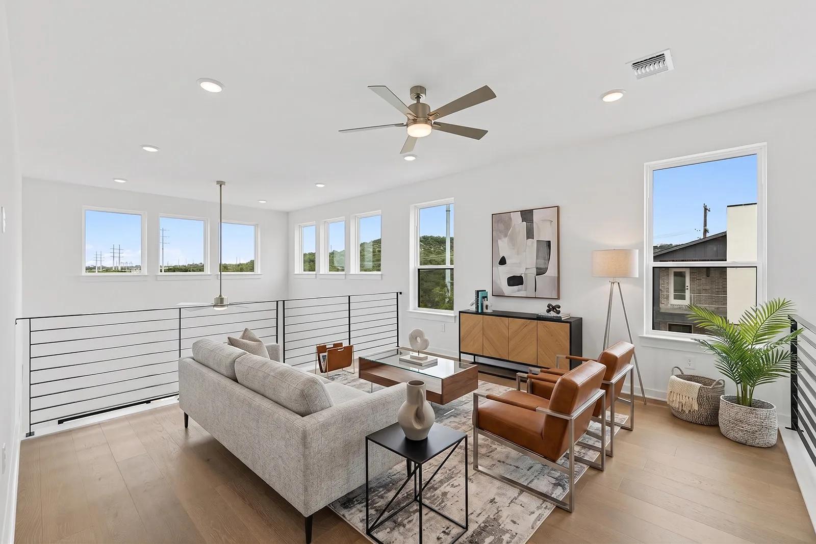 112 Pennybacker Ln photo 10