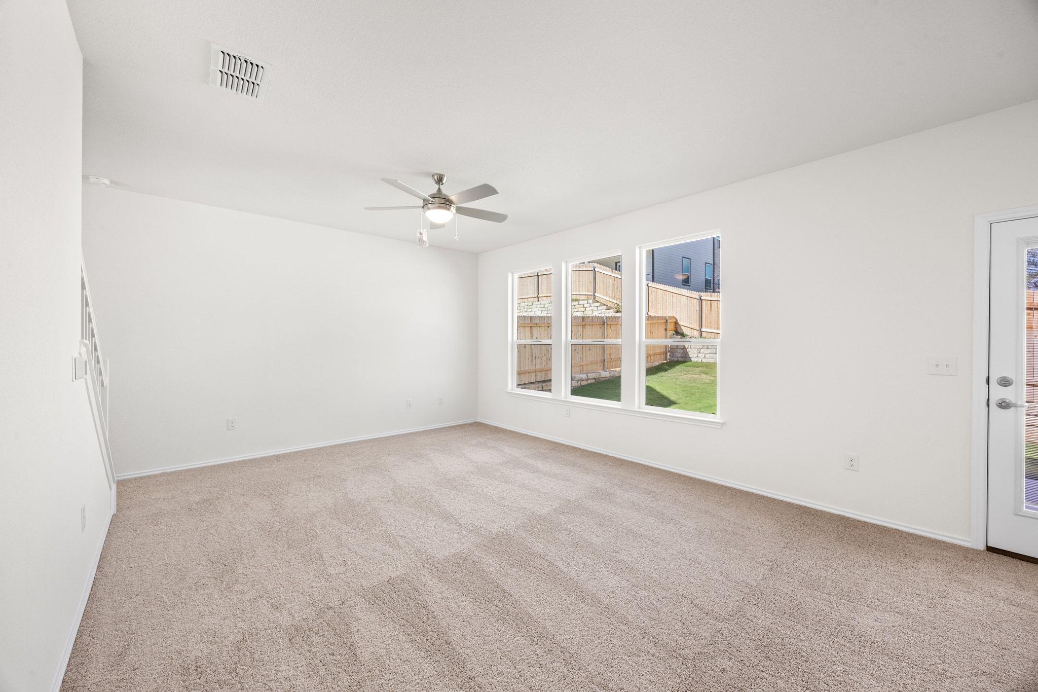 12106 Salvador St photo 8