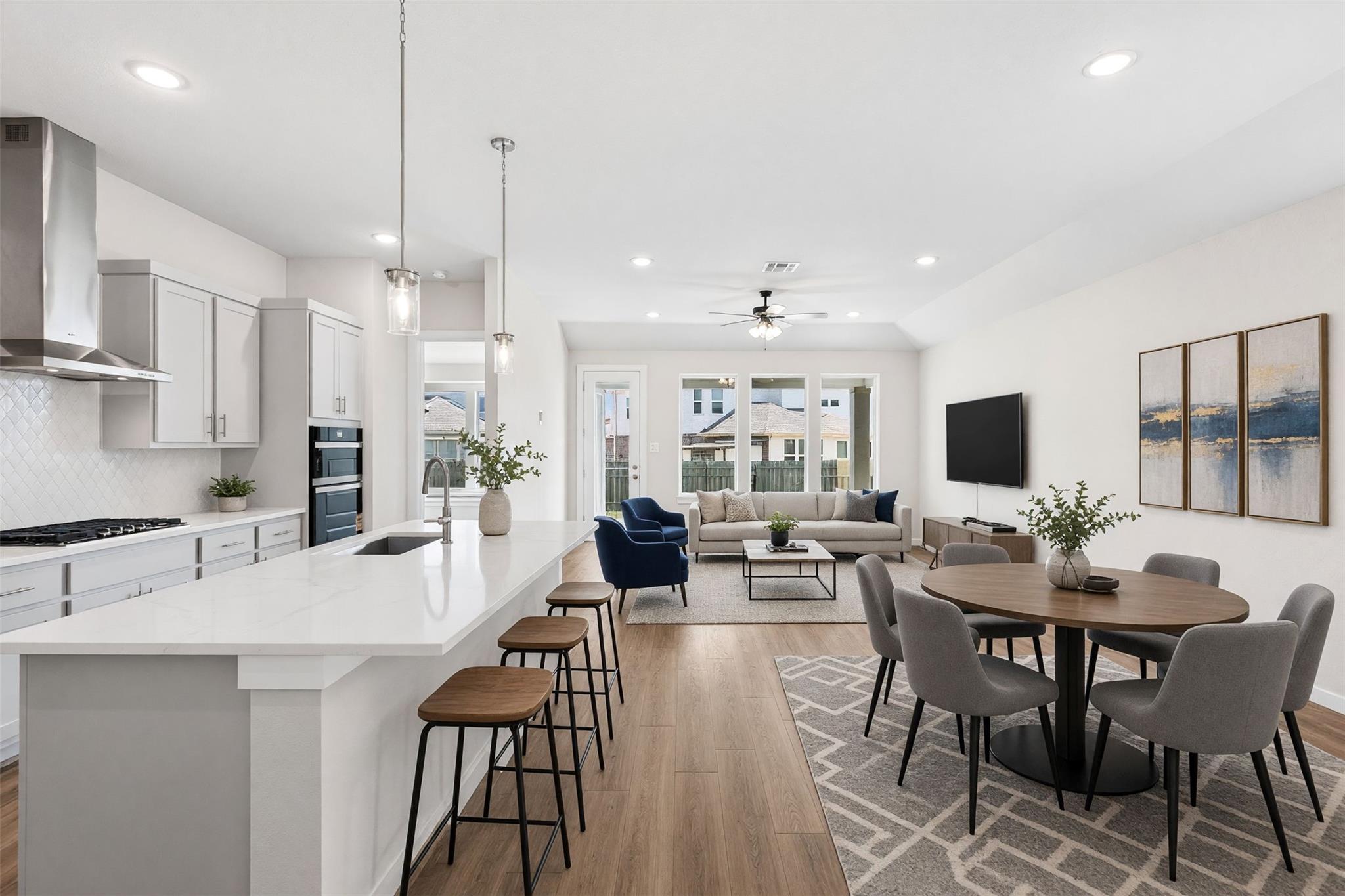 113 Cintilar St photo 3