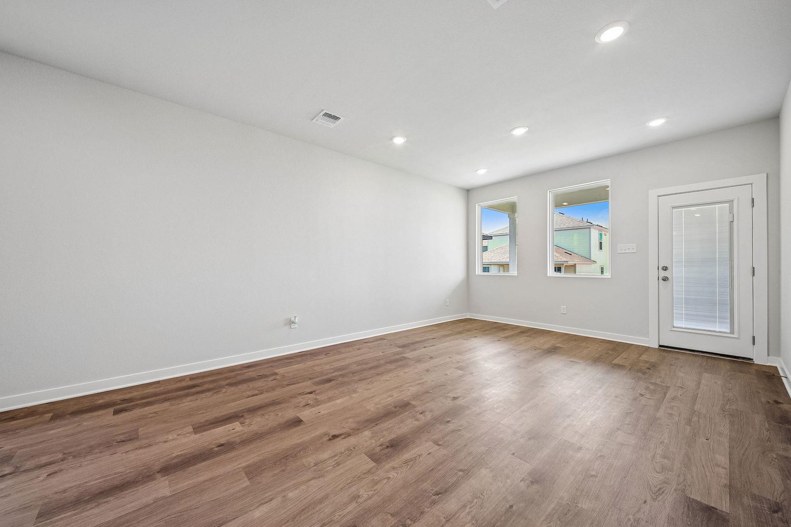 249 Firefox Way photo 5