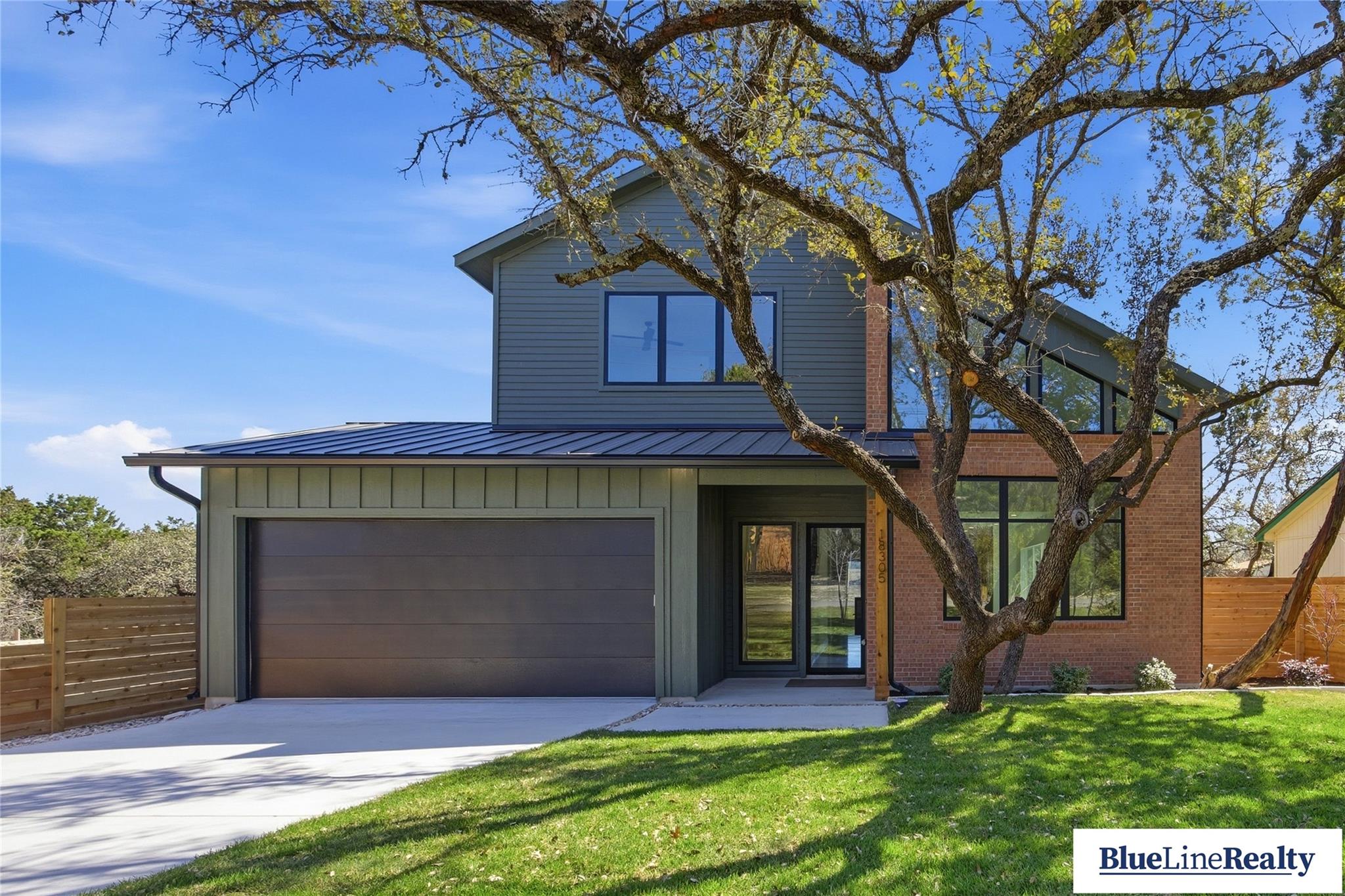 18305 Lake Oaks Dr