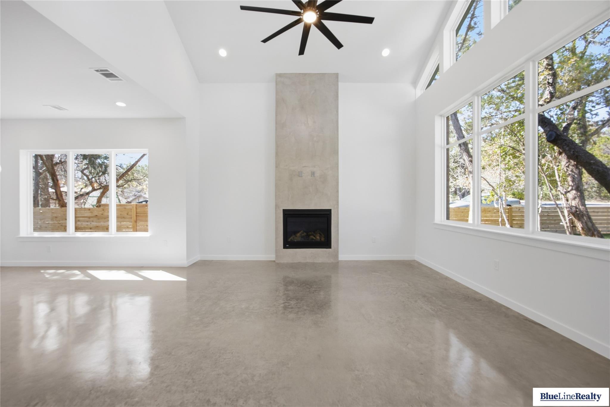 18305 Lake Oaks Dr photo 9