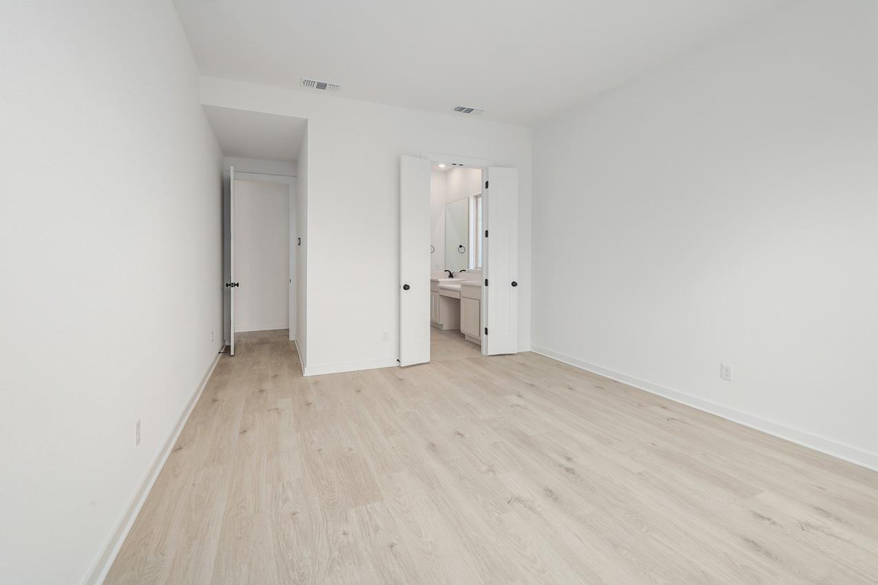112 Red Camella Dr photo 5