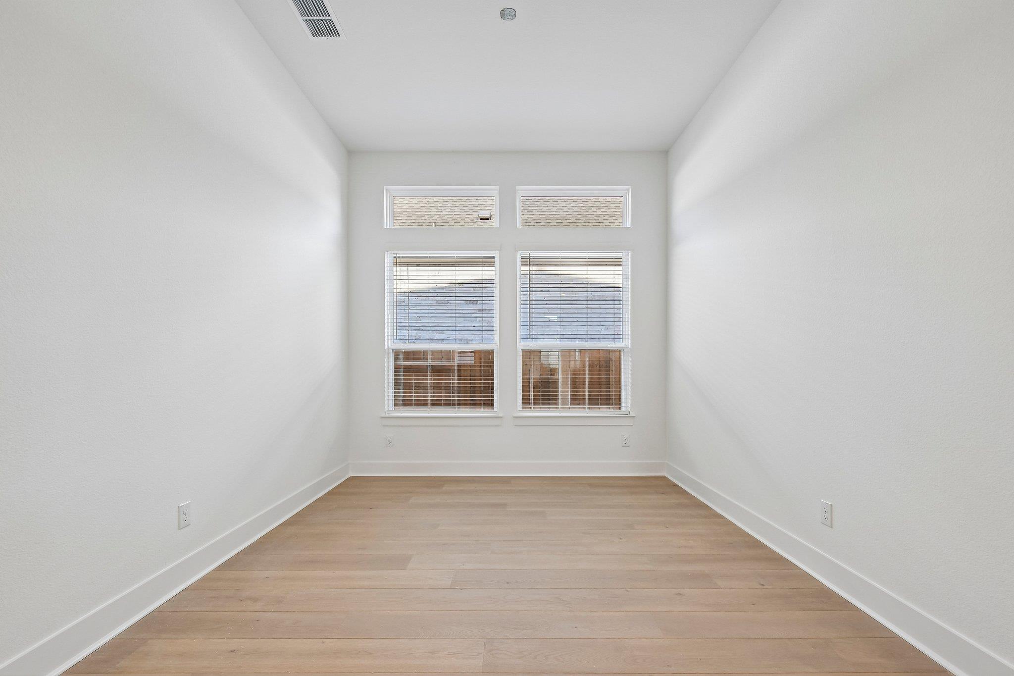 19117 Hopper Ln photo 11