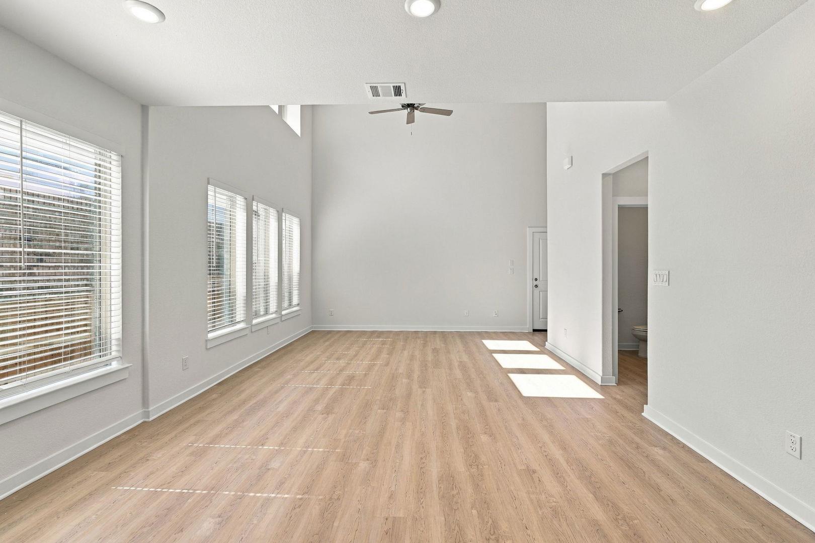 140 Bloomington Loop photo 11
