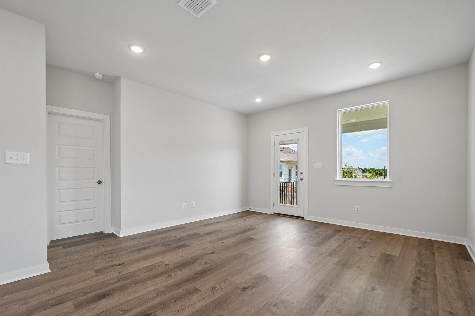 1209 Lavender Way photo 5