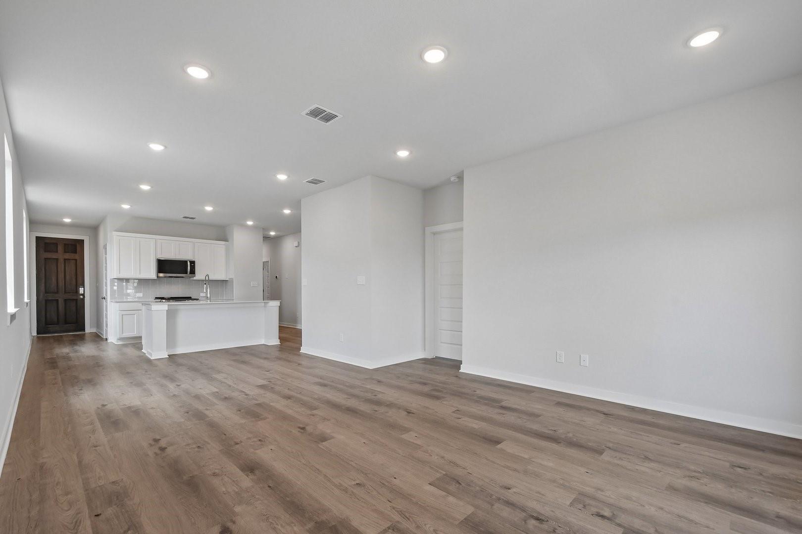 1209 Lavender Way photo 6
