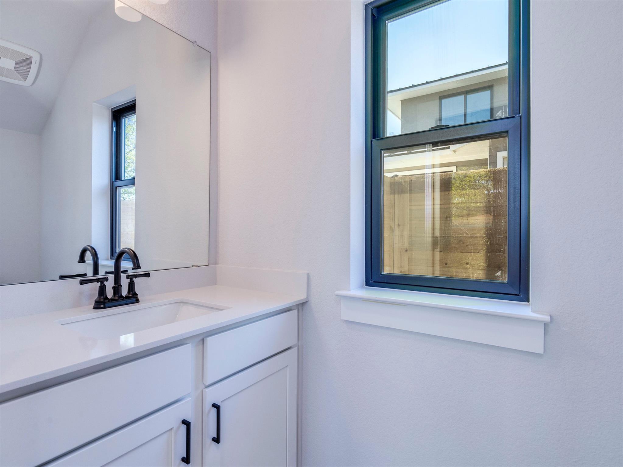 206 E Wonsley Dr #2 photo 11