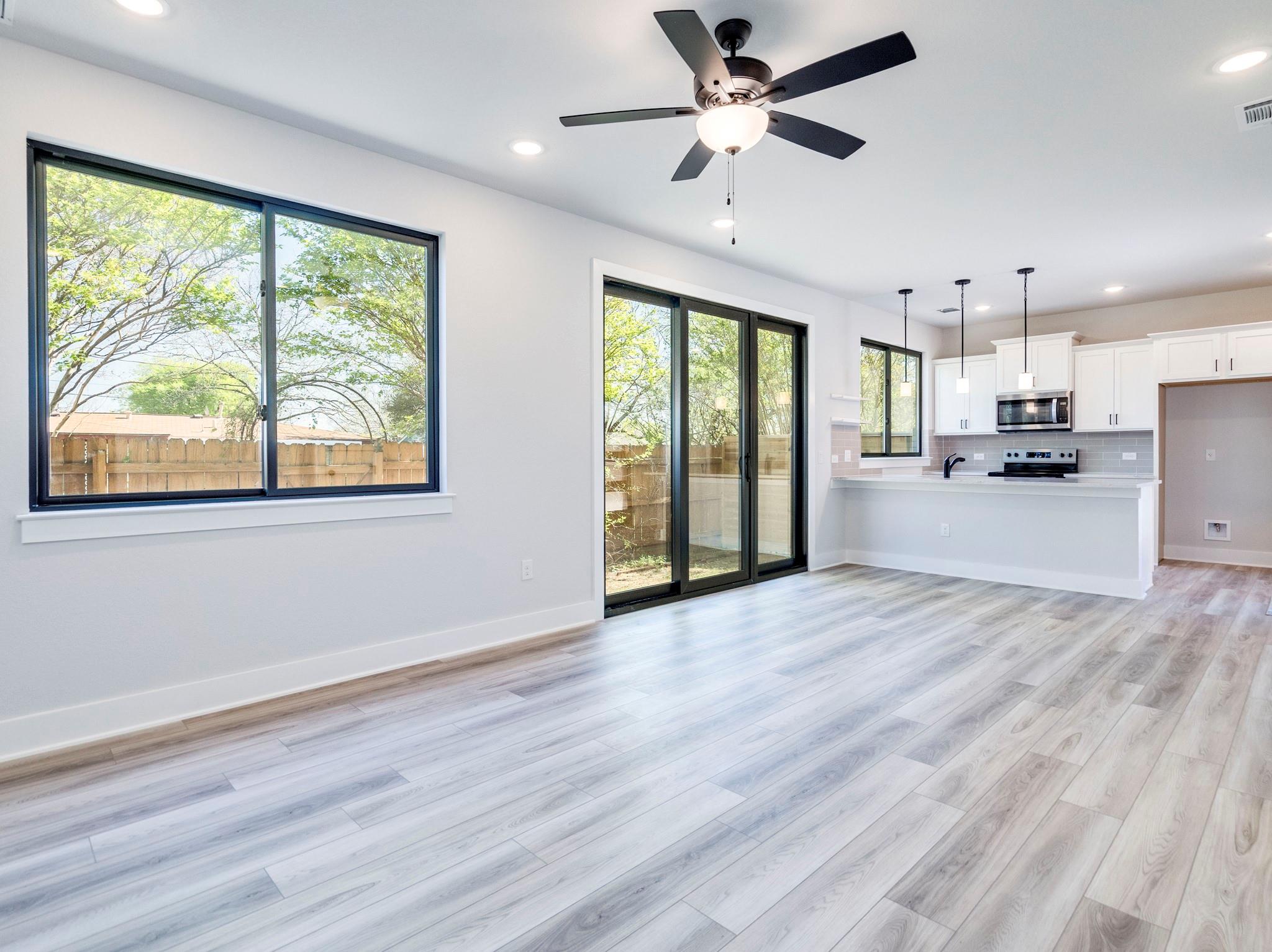 206 E Wonsley Dr #2 photo 4