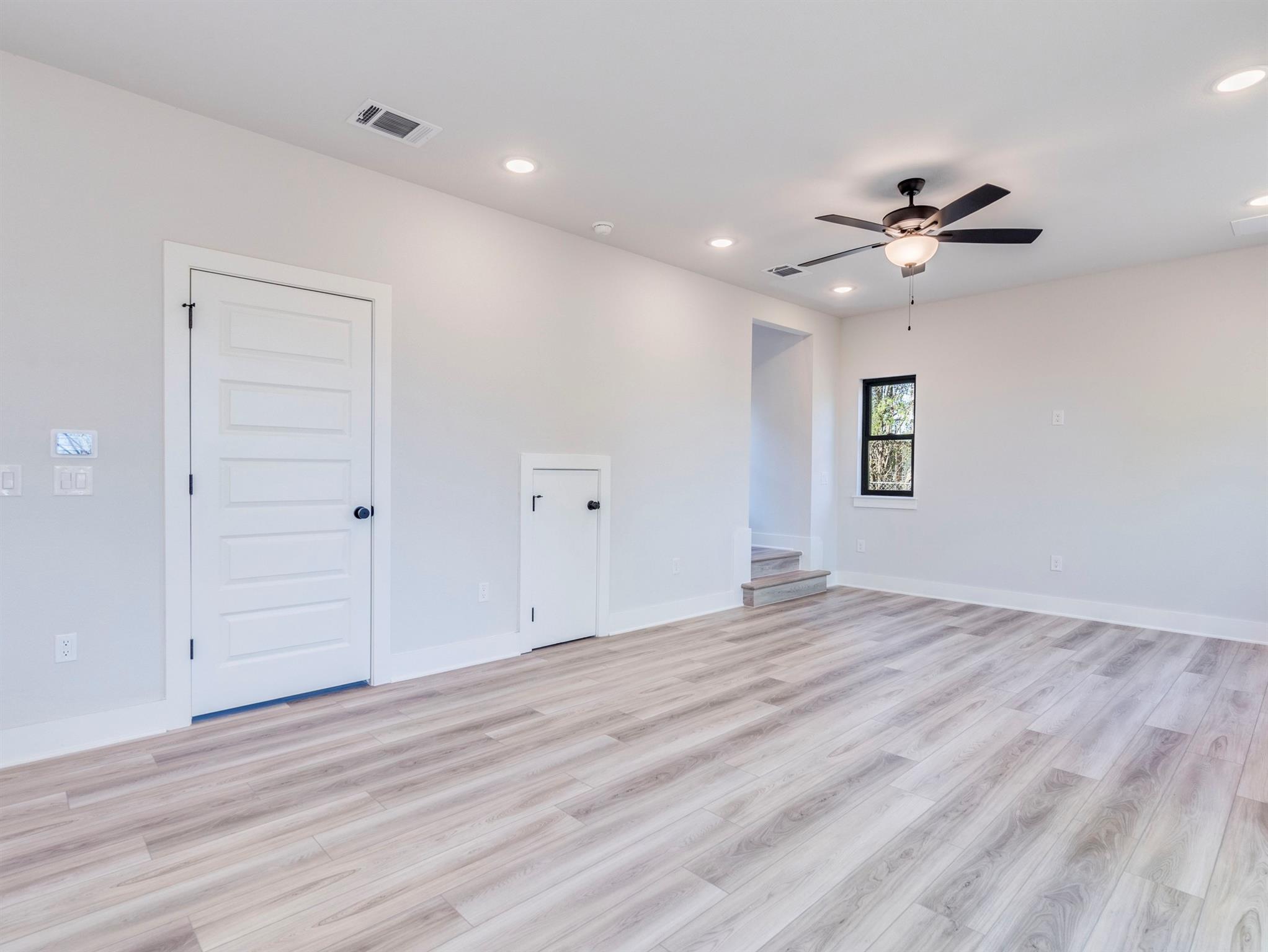 206 E Wonsley Dr #2 photo 7