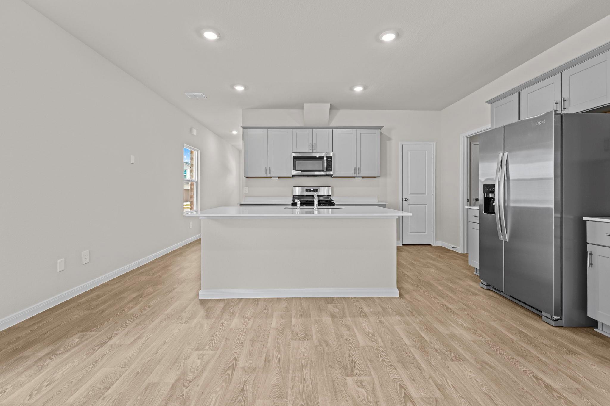 313 NEW ALBANY Ln photo 8