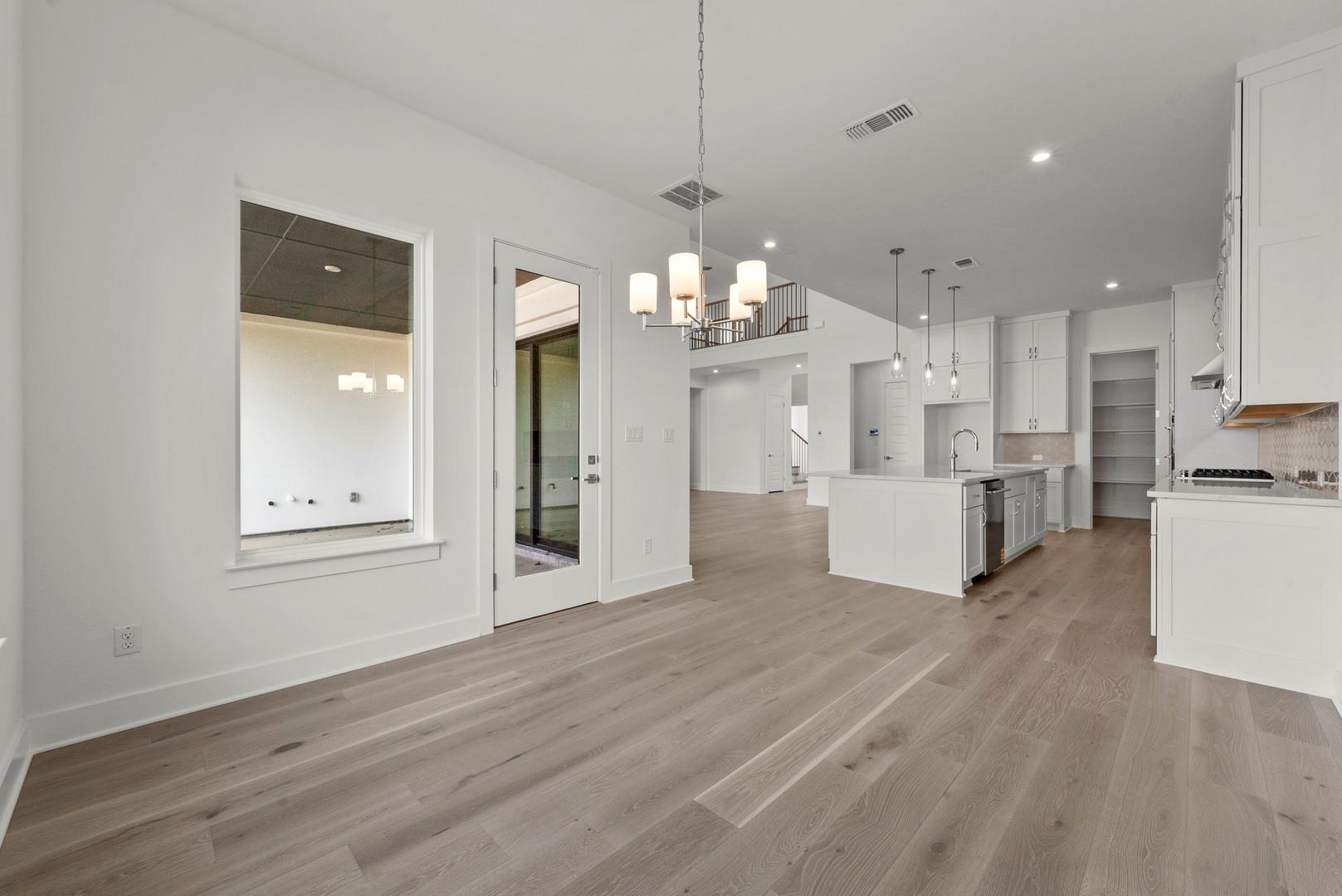 150 Oswalt Way photo 4