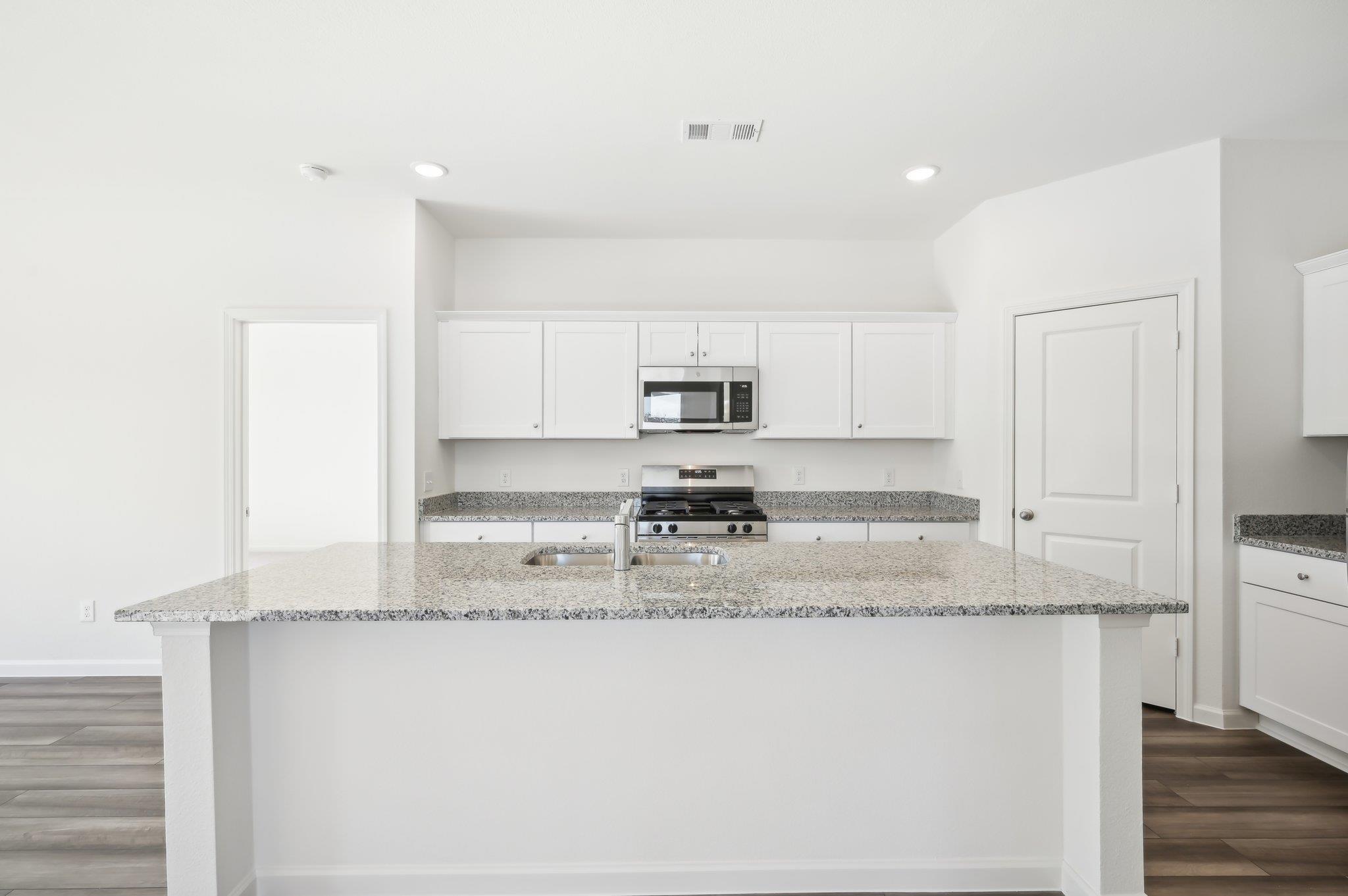 160 Parrigin Cv photo 3