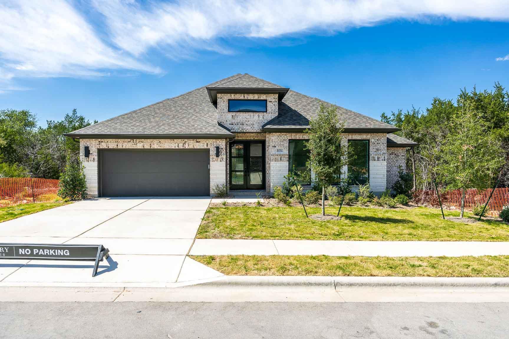 1032 Sunset Hill Way