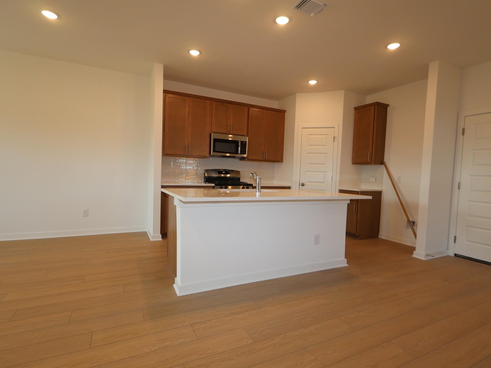 501 Bishop Wood Rd photo 2