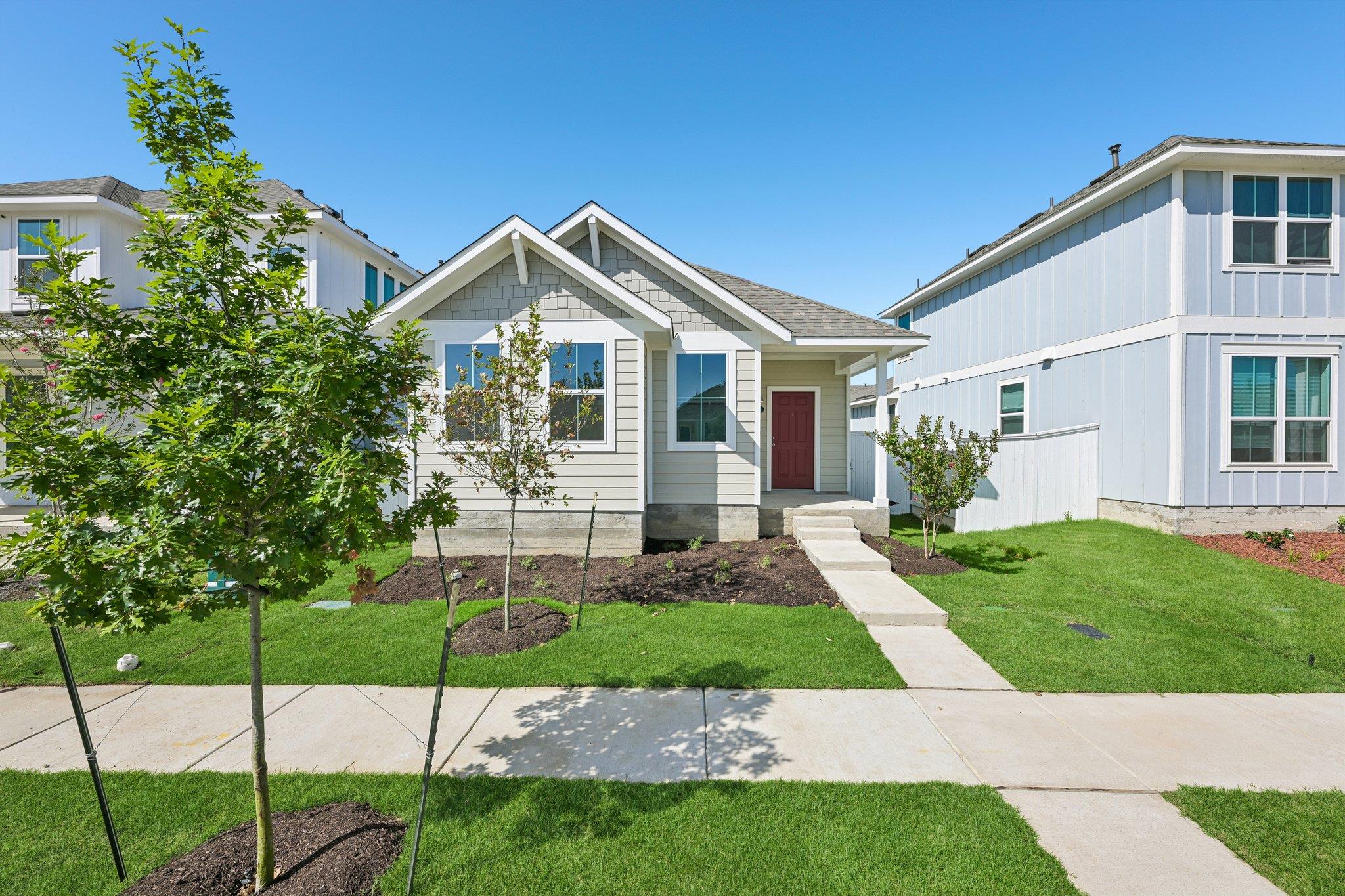 154 Daylily Dr