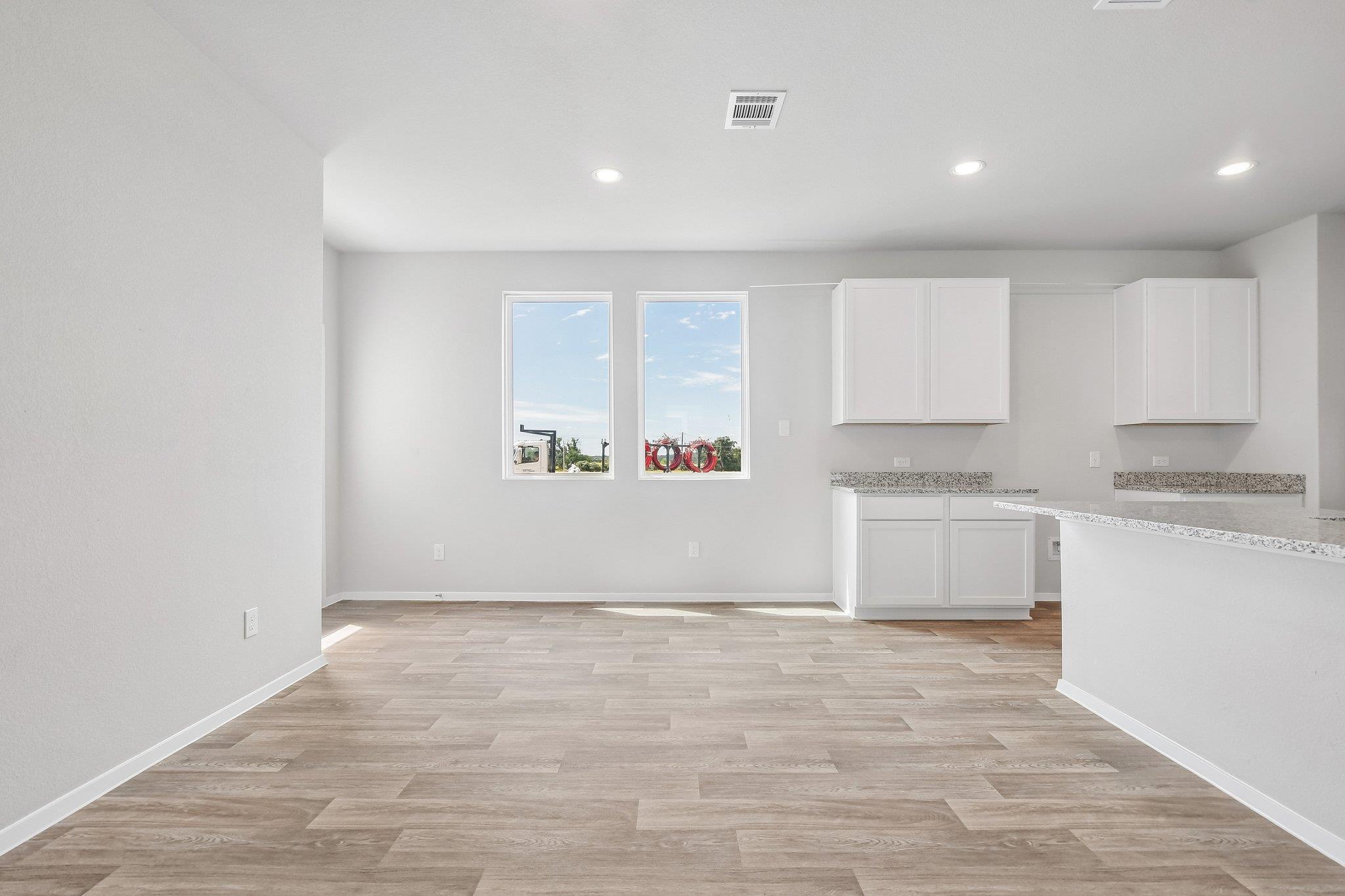 104 Adze Dr photo 11