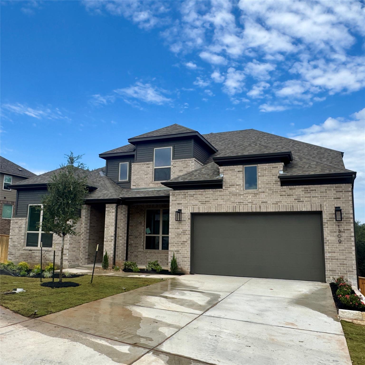 1309 White Daisy Ln