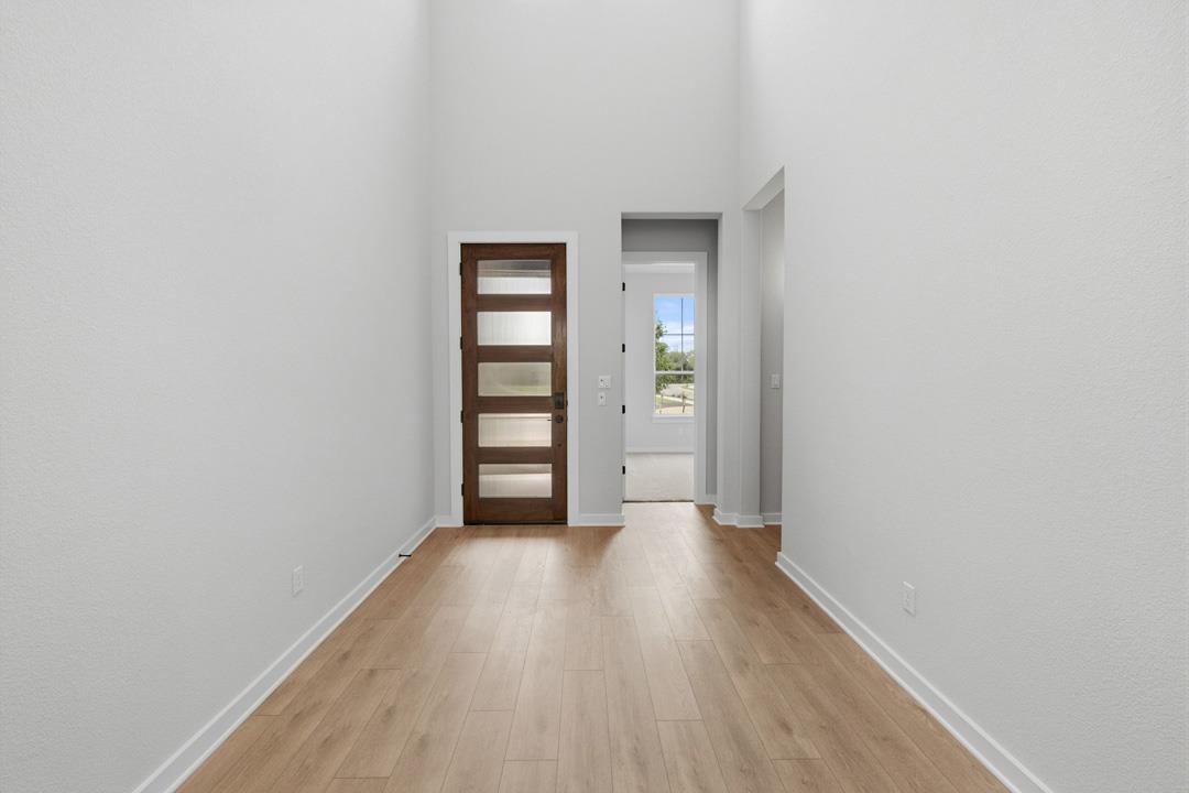 111 Sacred Fig Road photo 3