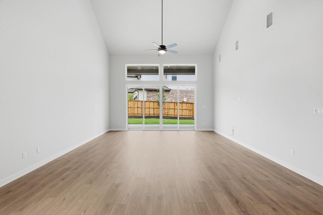 111 Sacred Fig Road photo 5