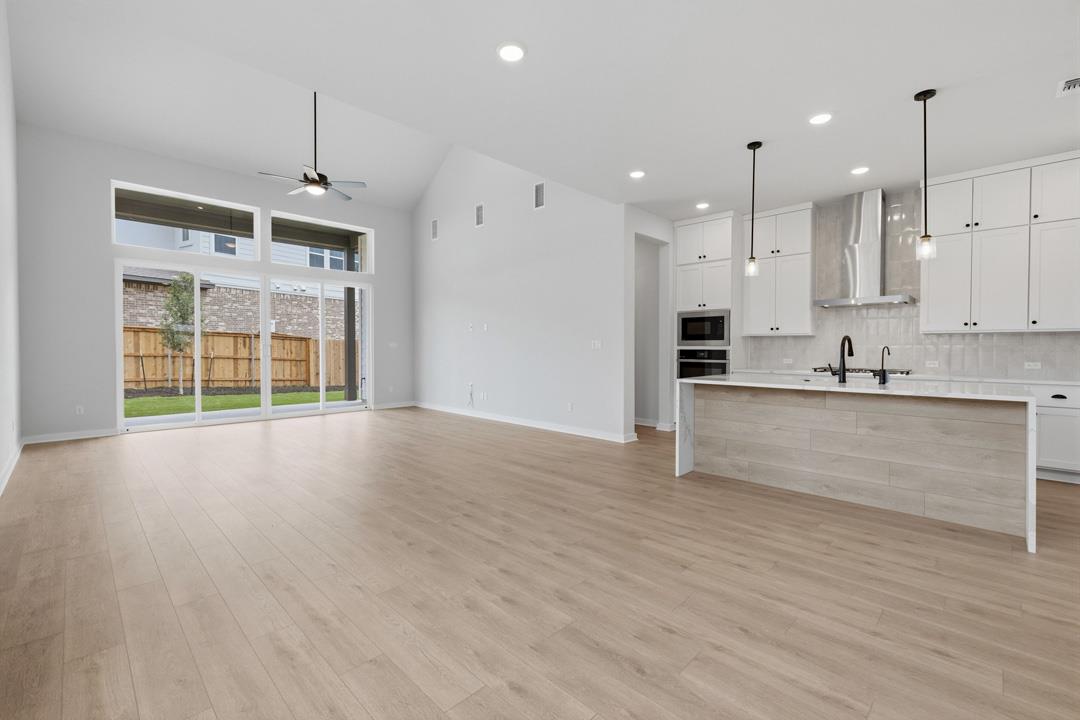 111 Sacred Fig Road photo 7